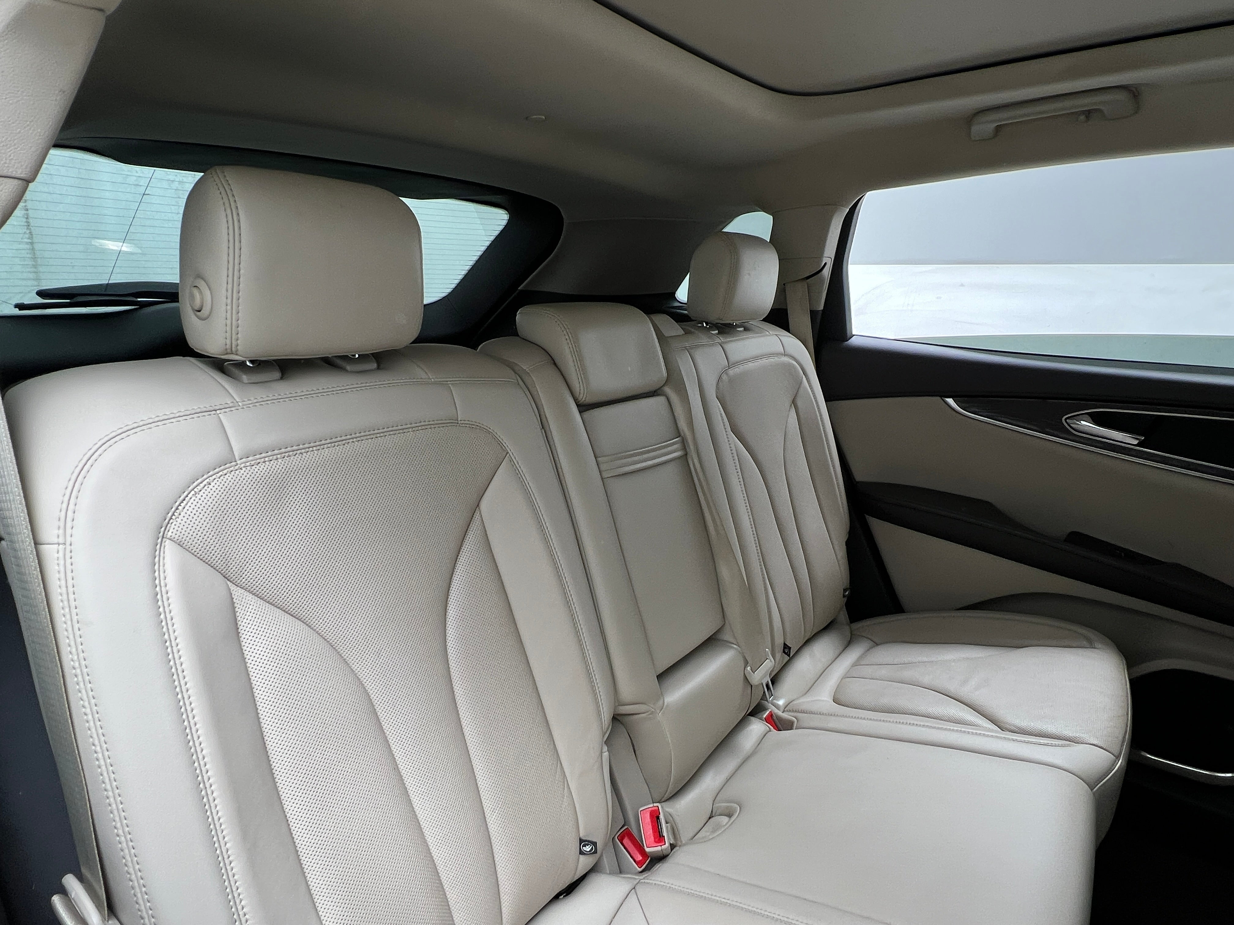 Thumbnail: 2019 Lincoln Nautilus - 5