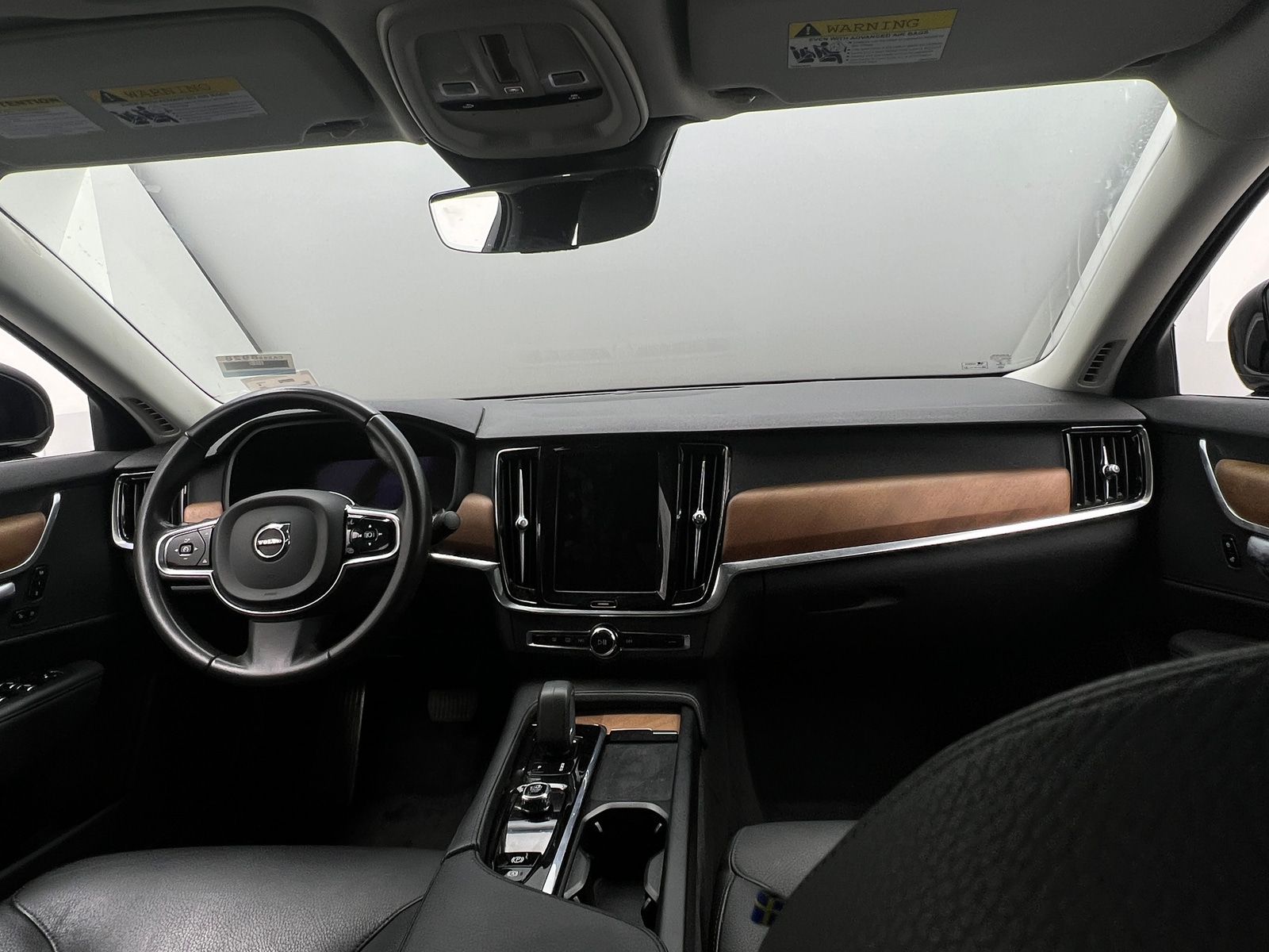 Thumbnail: 2022 Volvo S90 - 2