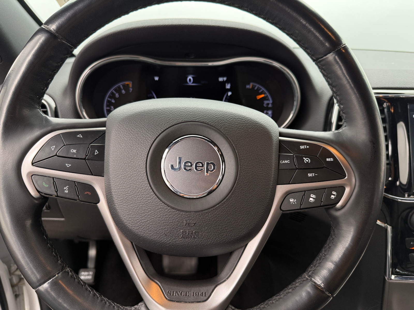 Thumbnail: 2021 Jeep Grand Cherokee - 4