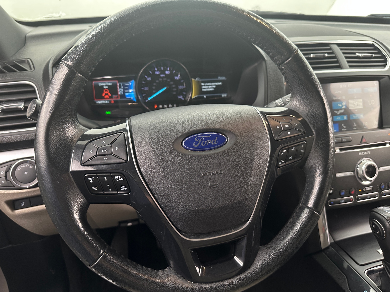 Thumbnail: 2018 Ford Explorer - 4