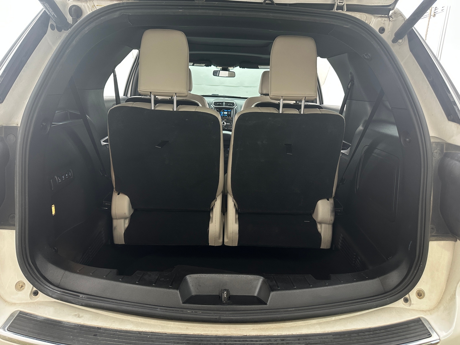 Thumbnail: 2018 Ford Explorer - 6