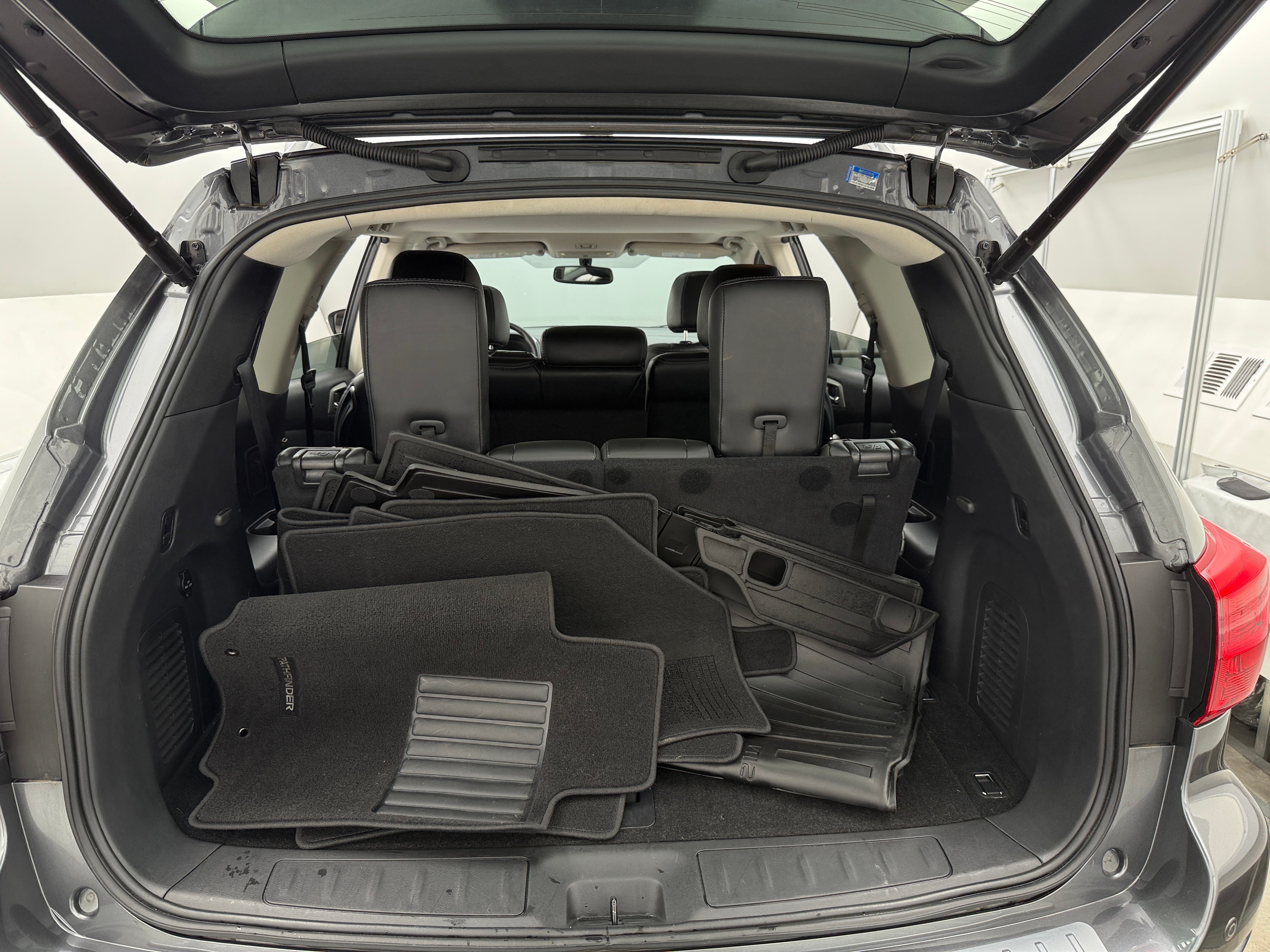 Thumbnail: 2018 Nissan Pathfinder - 6