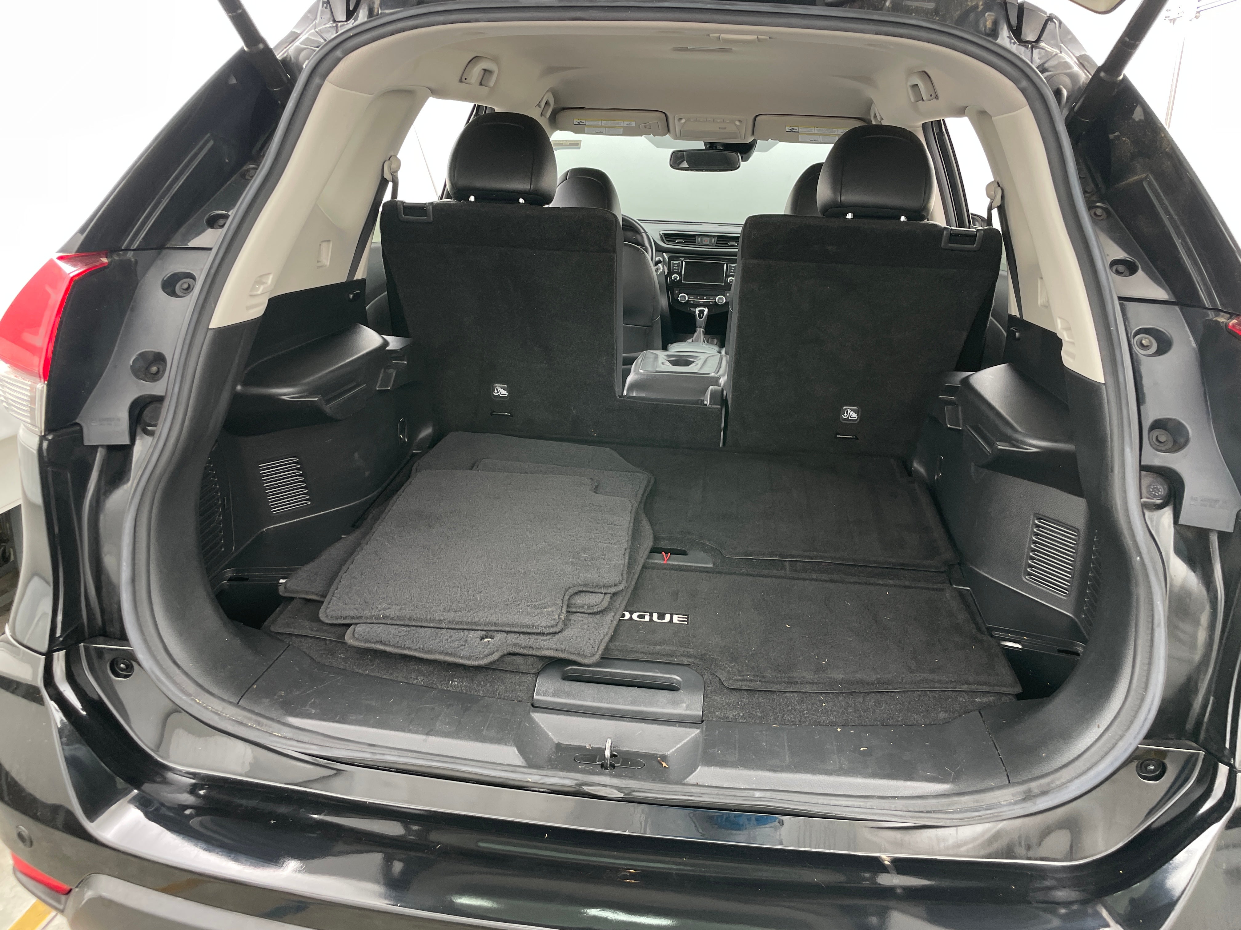 Thumbnail: 2019 Nissan Rogue - 6