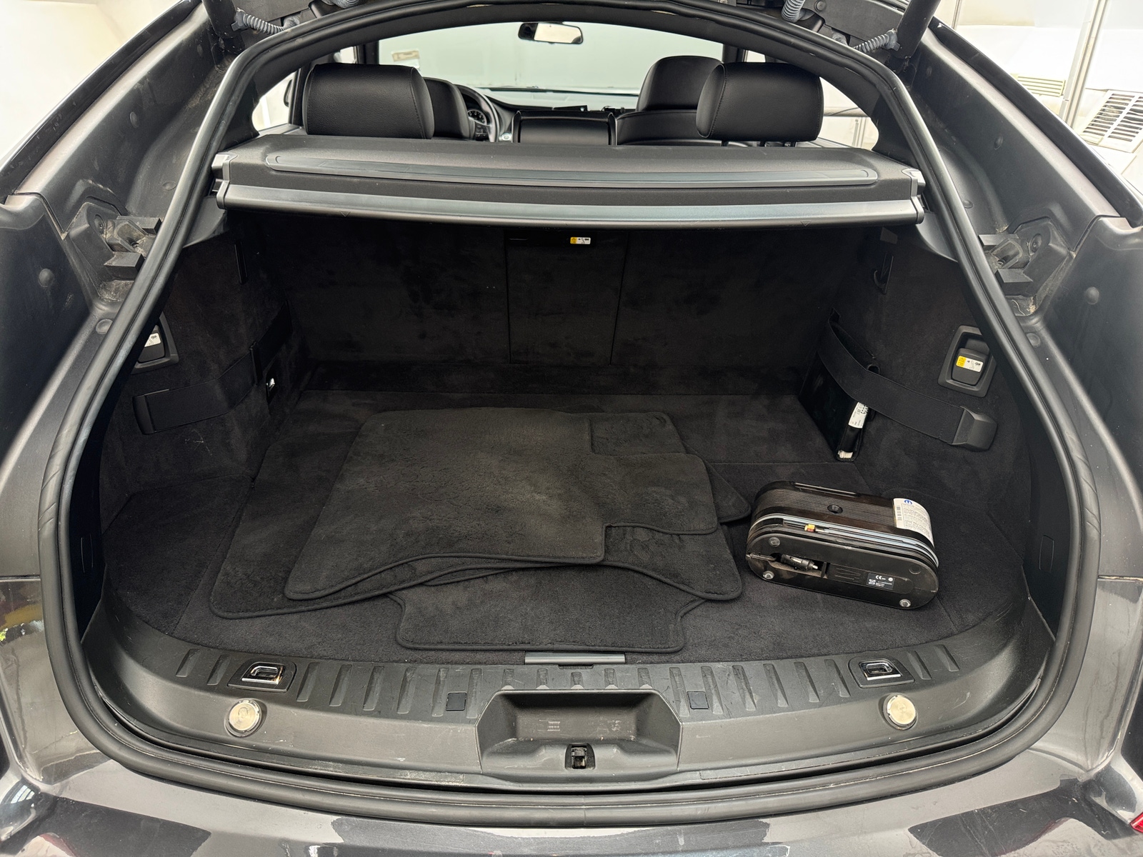 Thumbnail: 2012 BMW 5 Series - 6