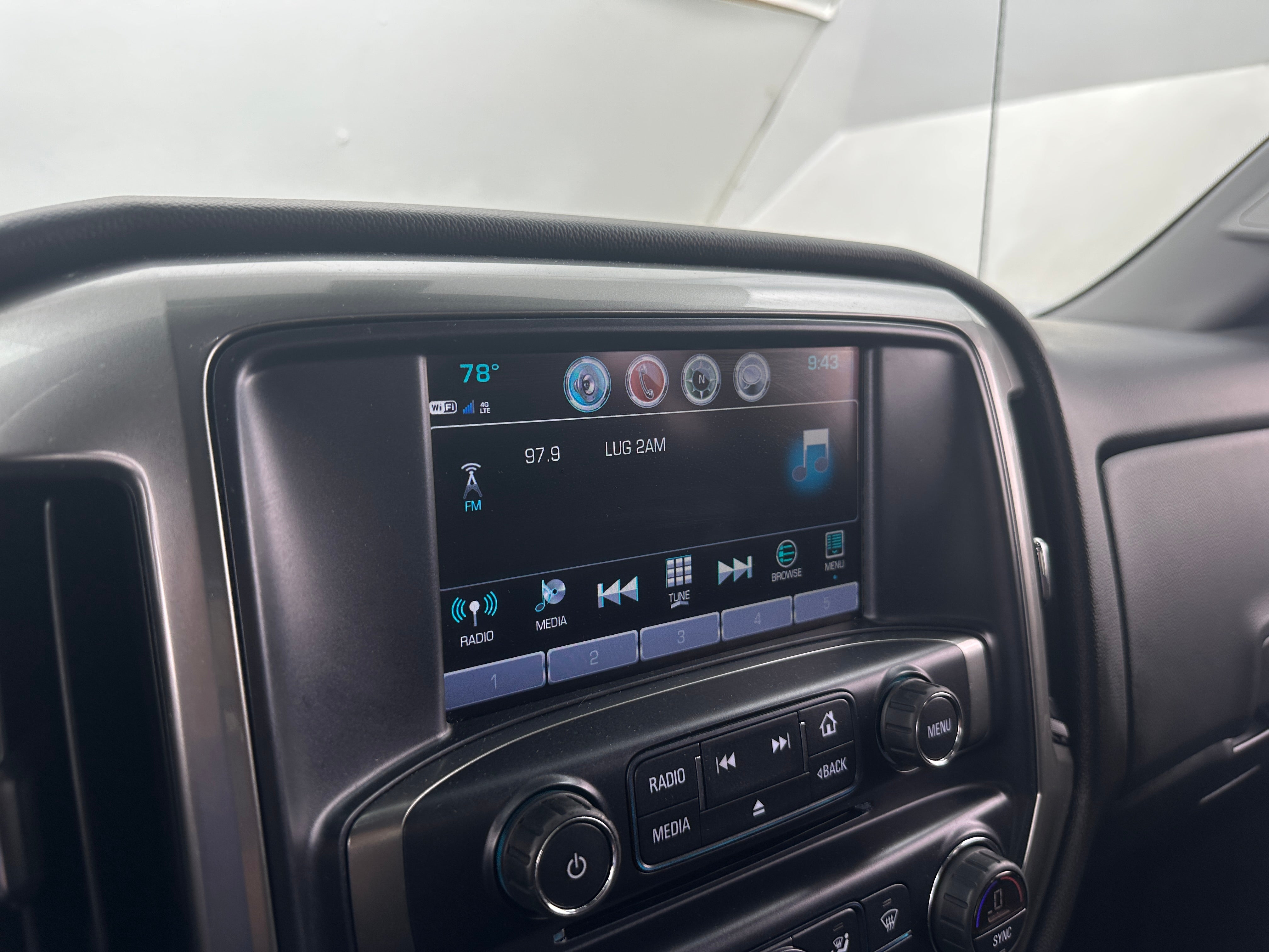Thumbnail: 2018 Chevrolet Silverado 1500 - 4