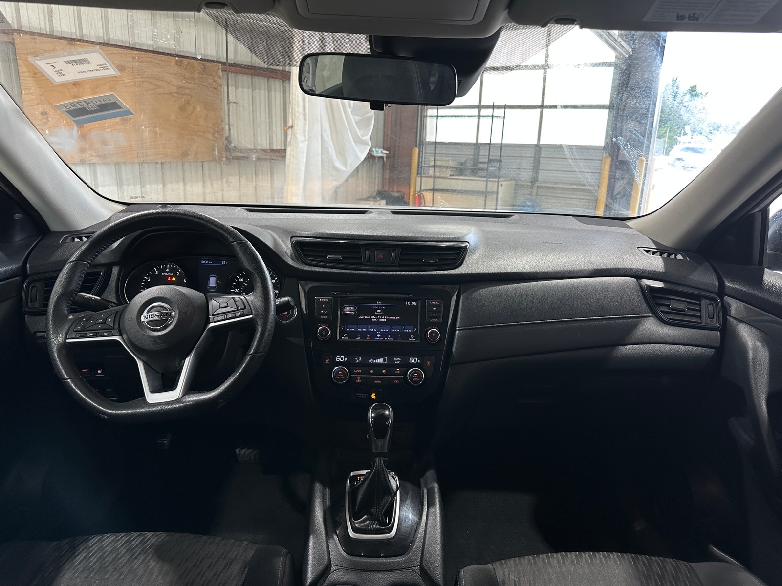 Thumbnail: 2019 Nissan Rogue - 3