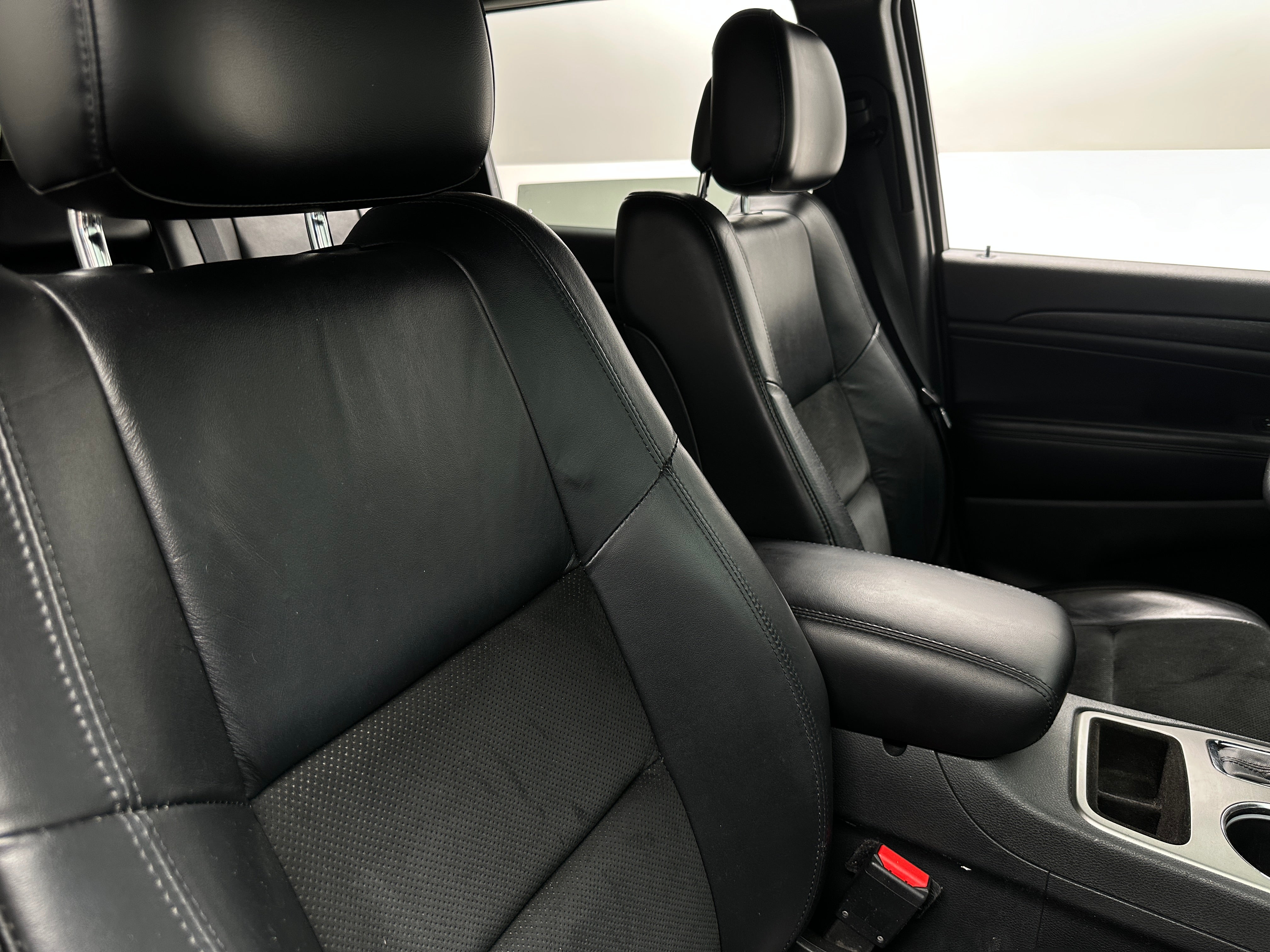 Thumbnail: 2017 Jeep Grand Cherokee - 2