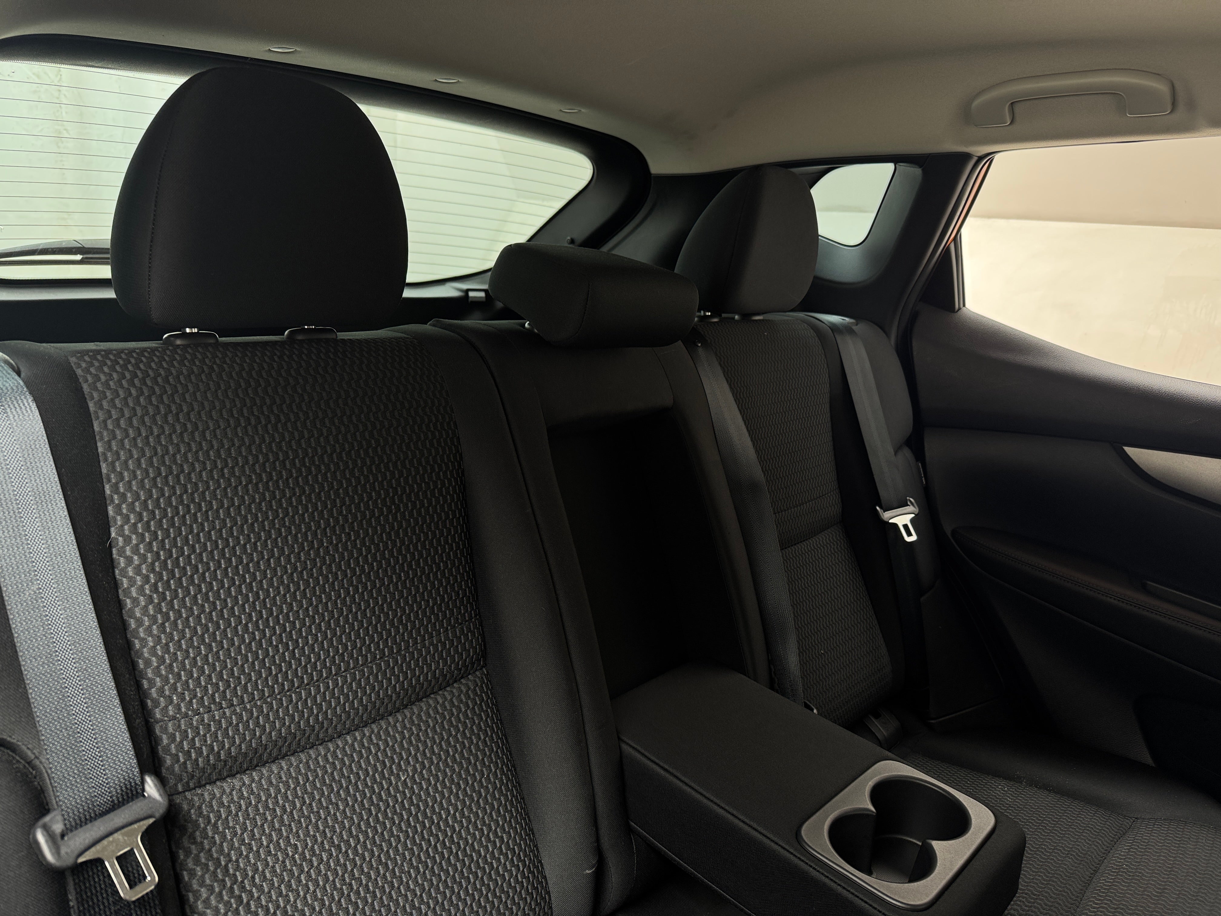 Thumbnail: 2021 Nissan Rogue Sport - 6