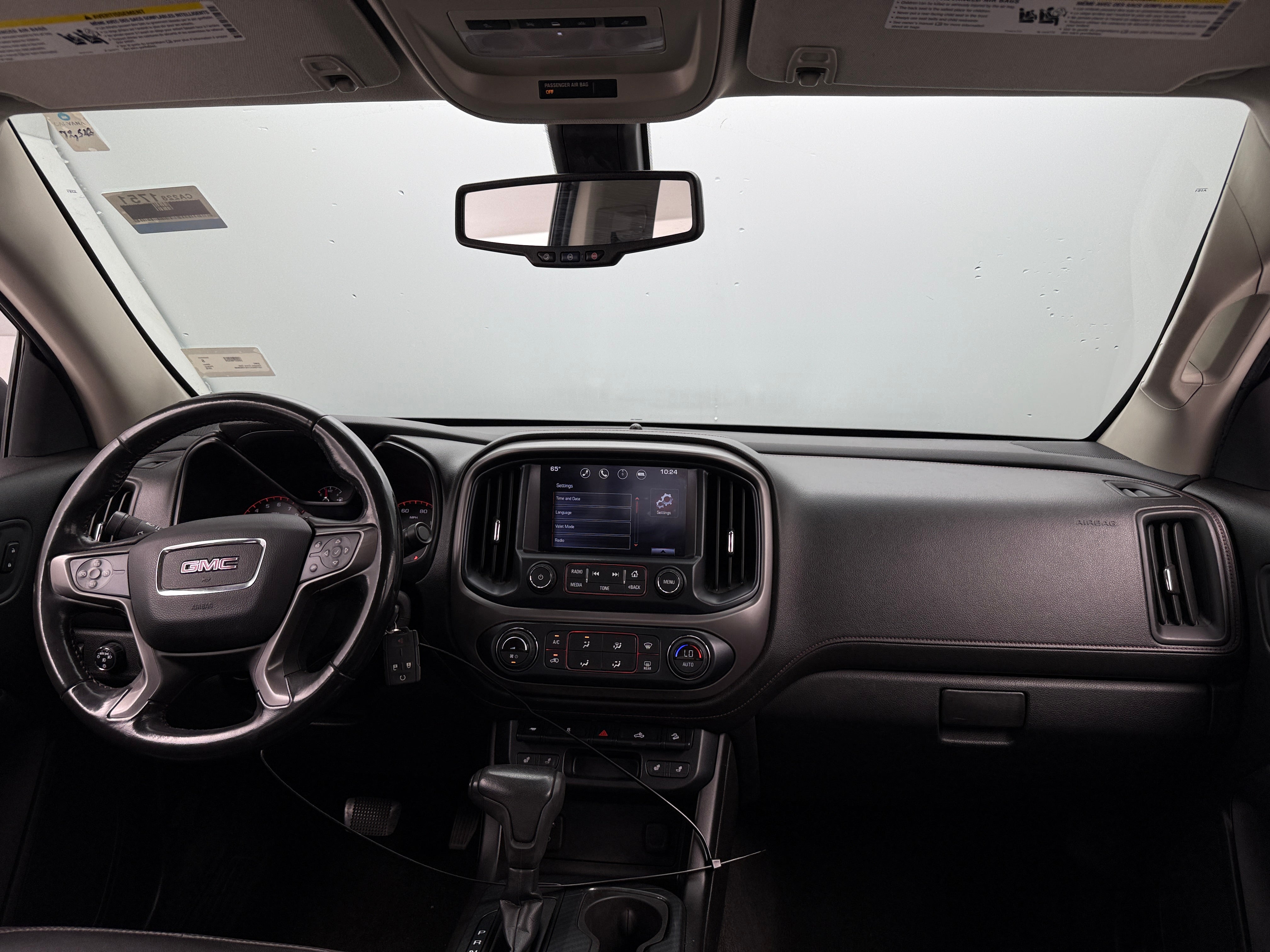 Thumbnail: 2016 GMC Canyon - 3