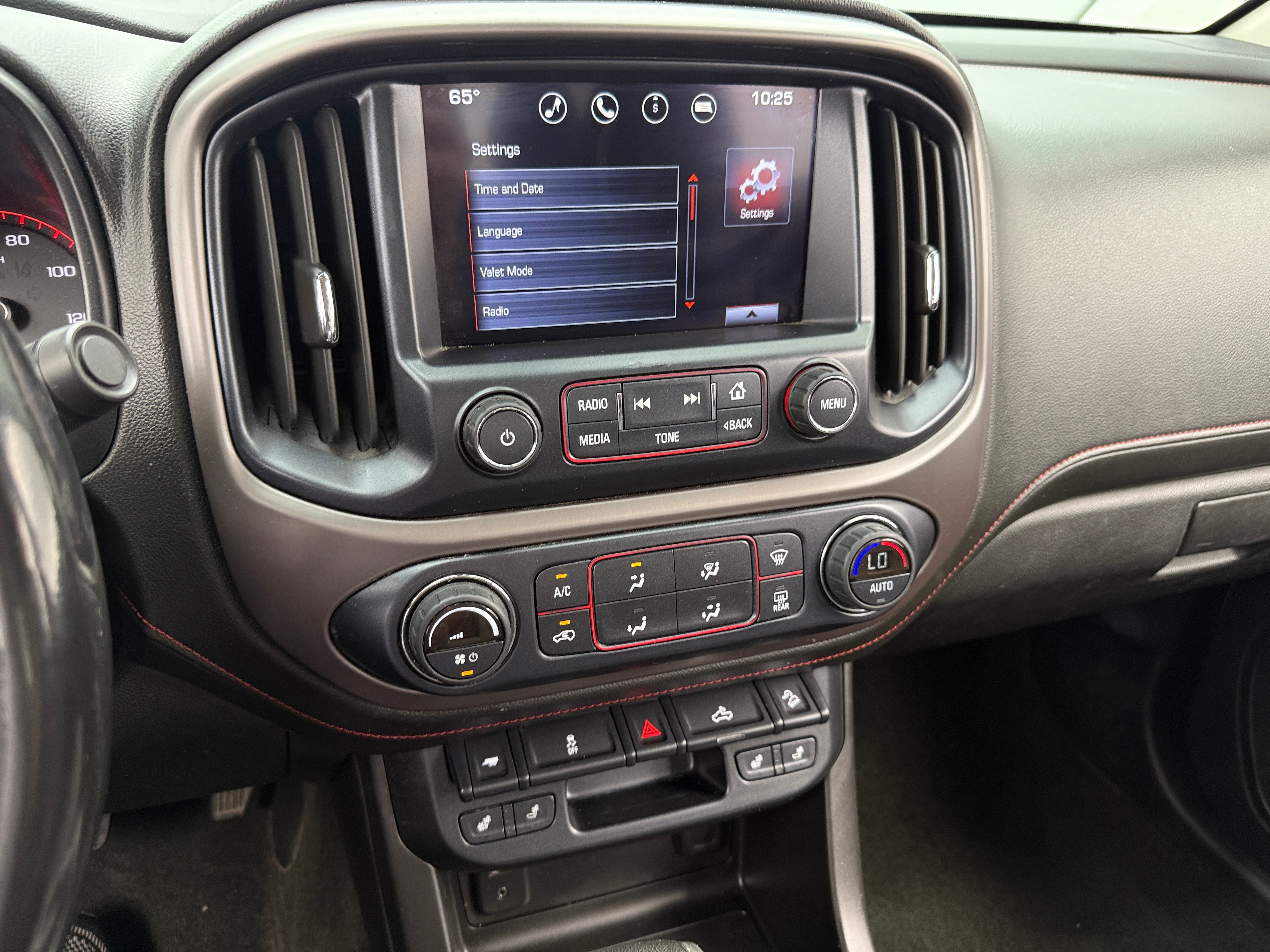 Thumbnail: 2016 GMC Canyon - 4