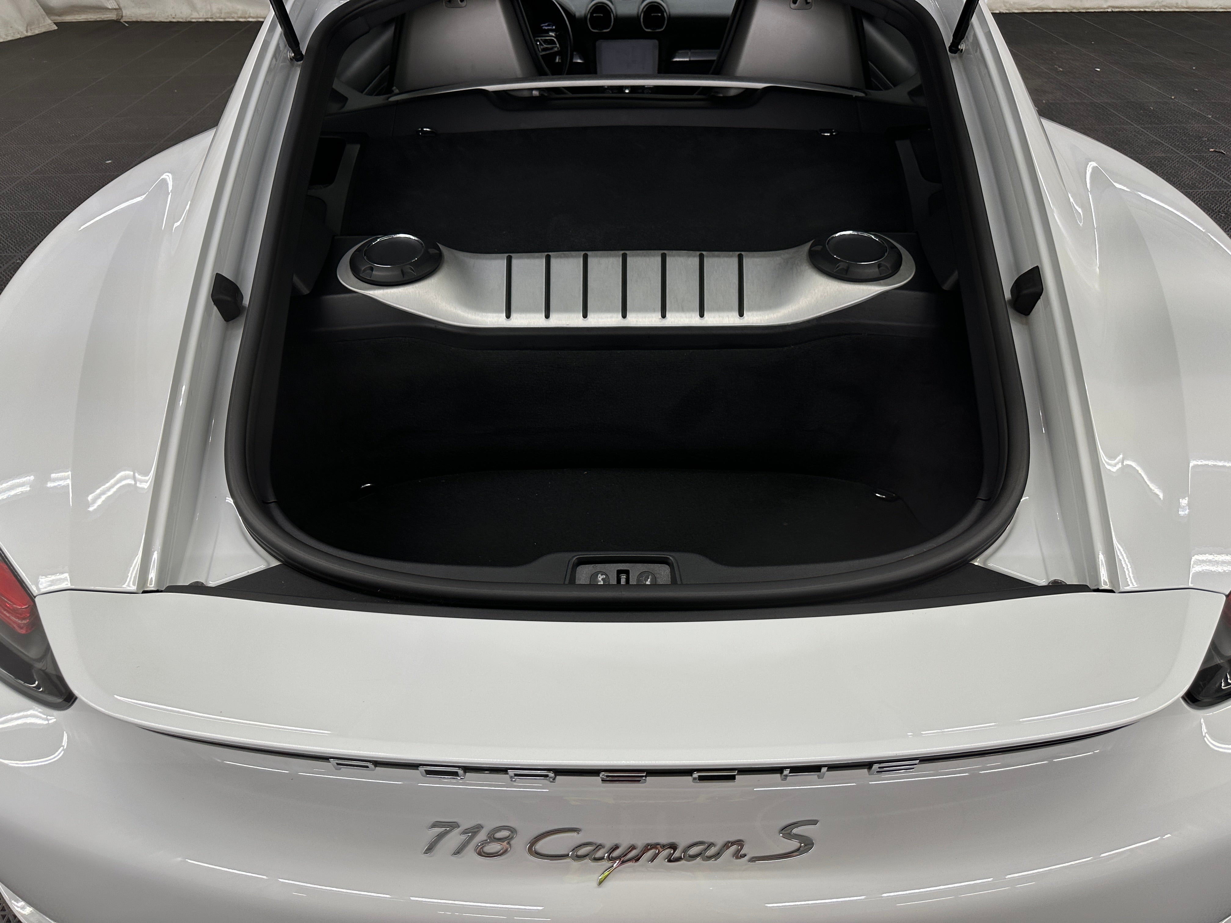 Thumbnail: 2019 Porsche 718 Cayman - 4