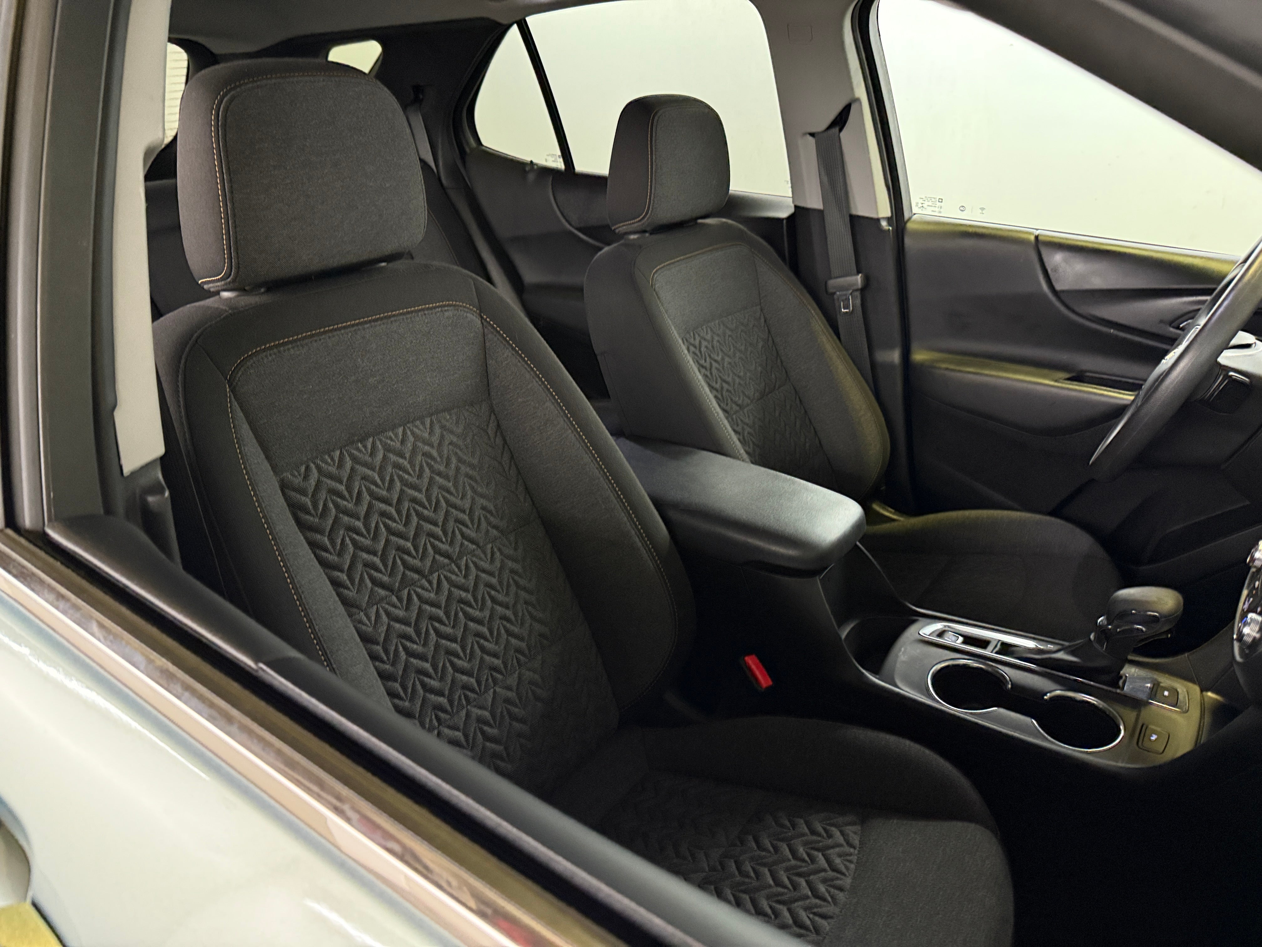 Thumbnail: 2022 Chevrolet Equinox - 2