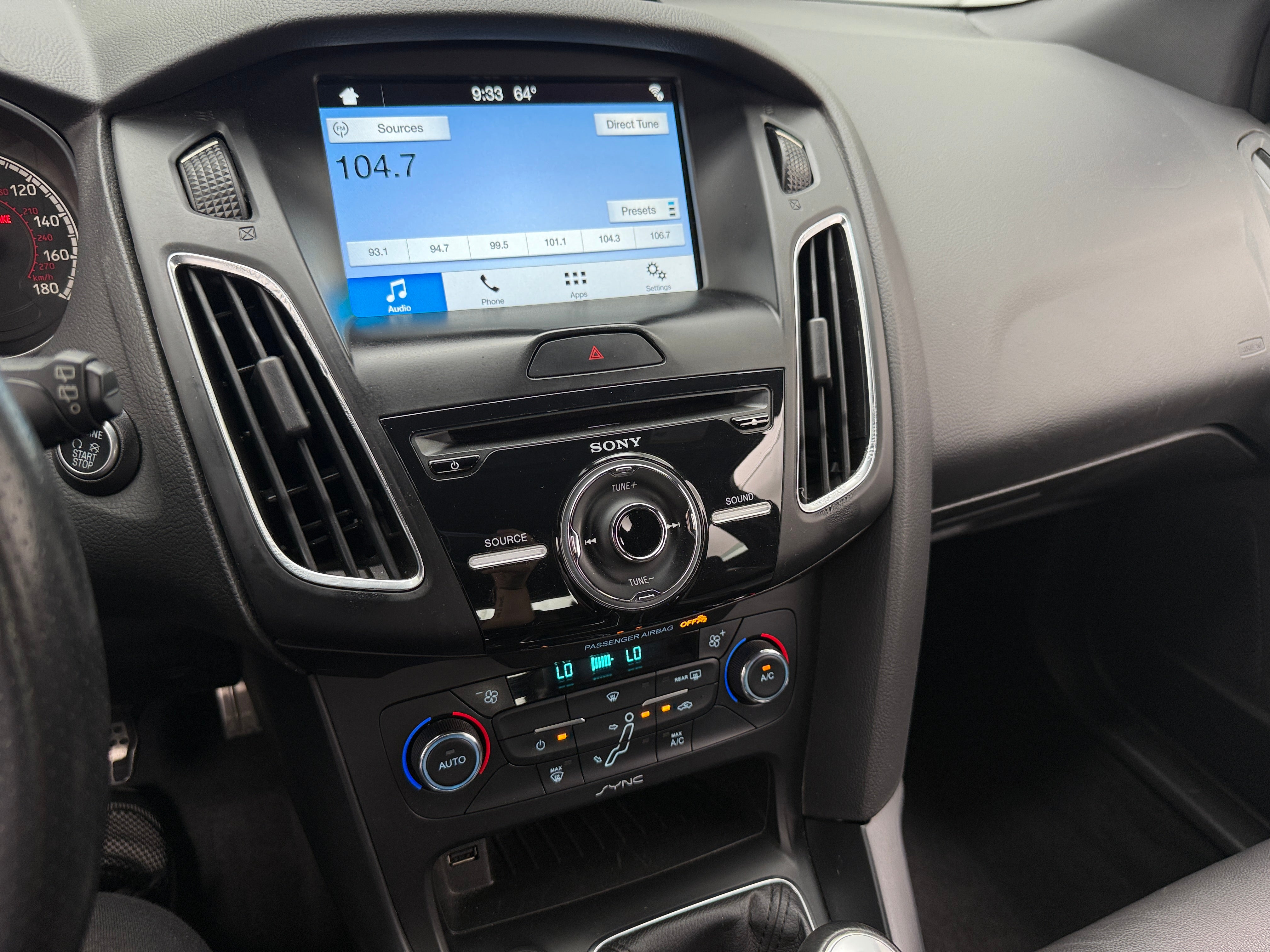 Thumbnail: 2017 Ford Focus - 4