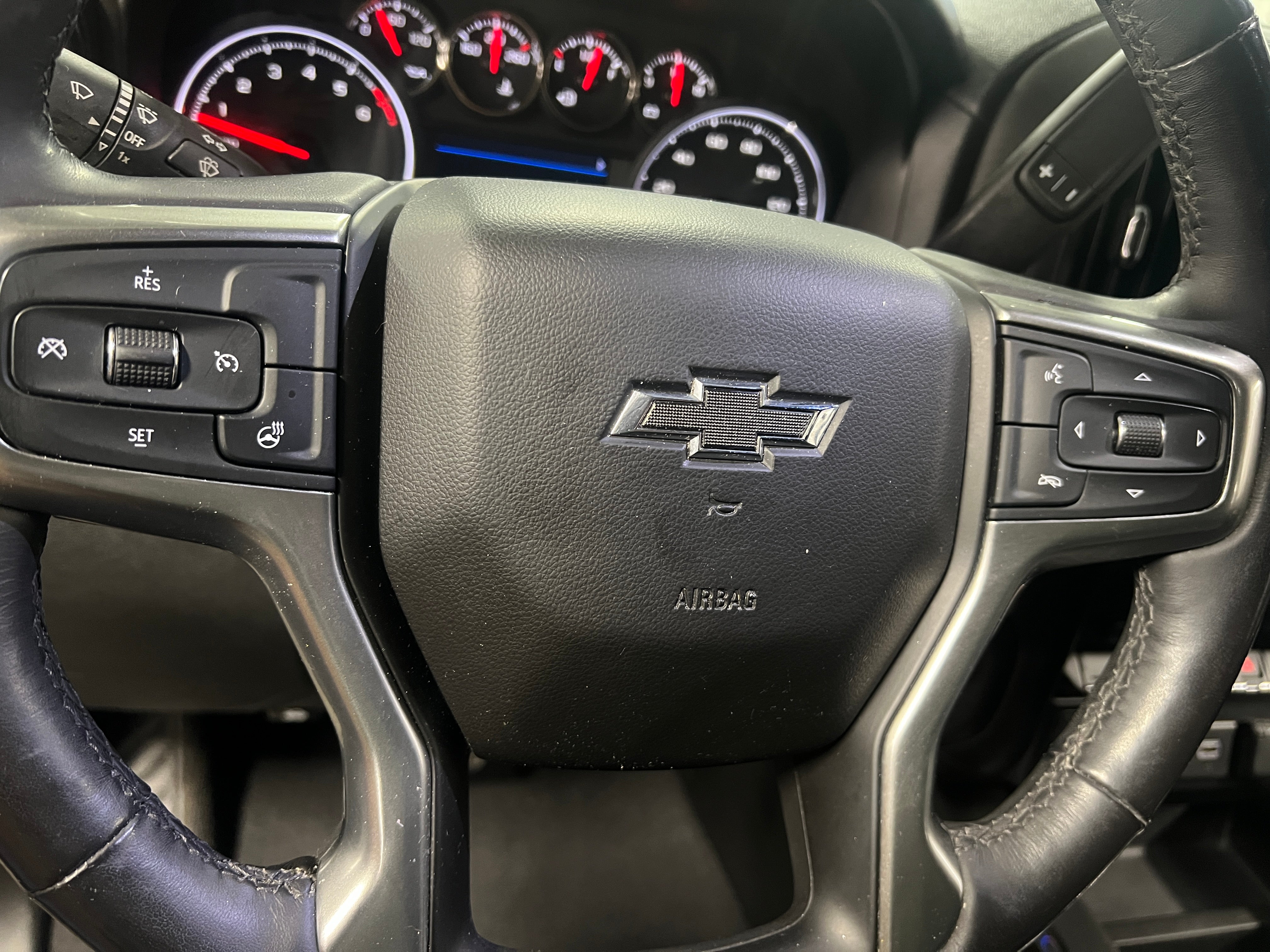 Thumbnail: 2019 Chevrolet Silverado 1500 - 5