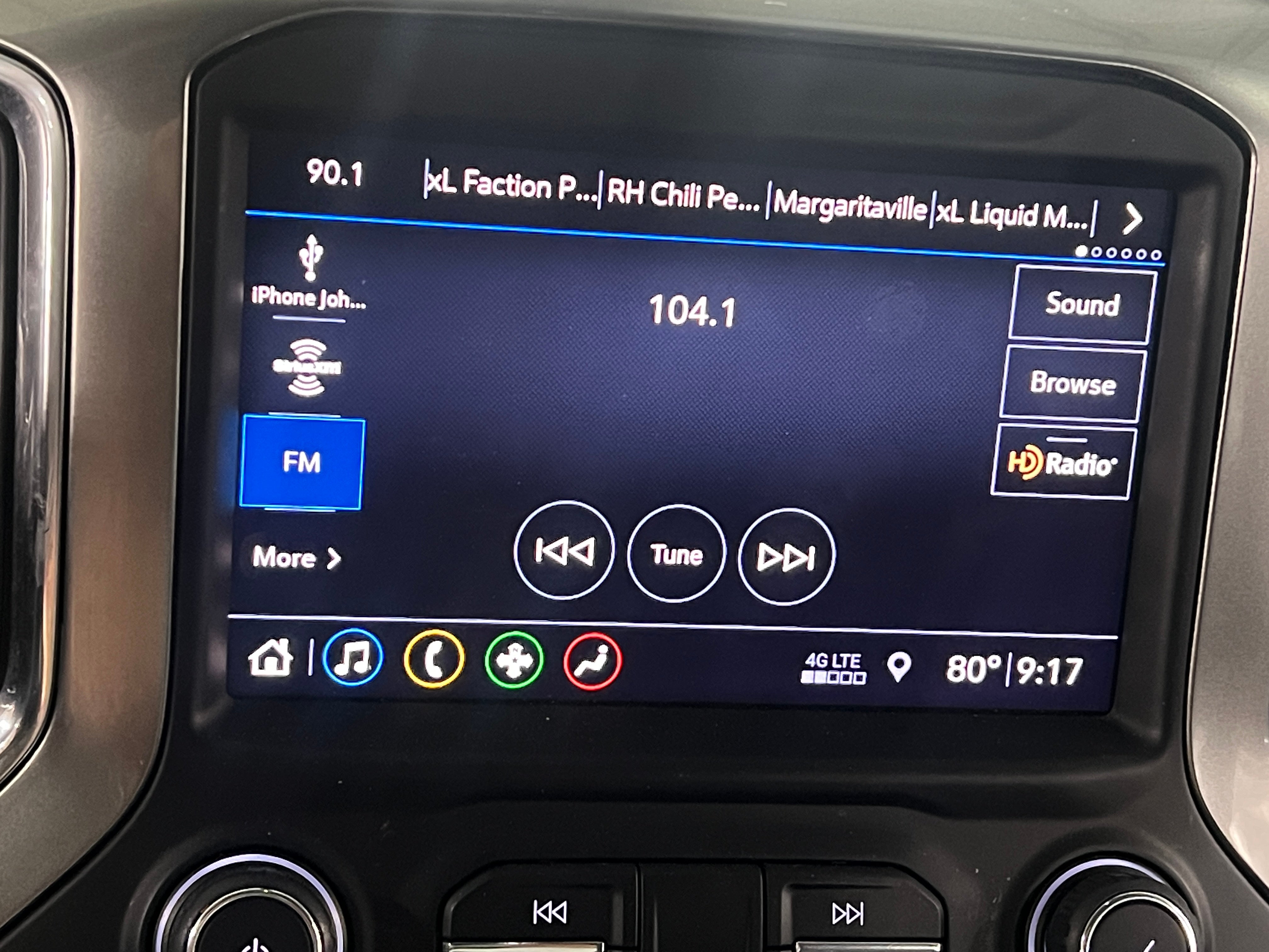 Thumbnail: 2019 Chevrolet Silverado 1500 - 4