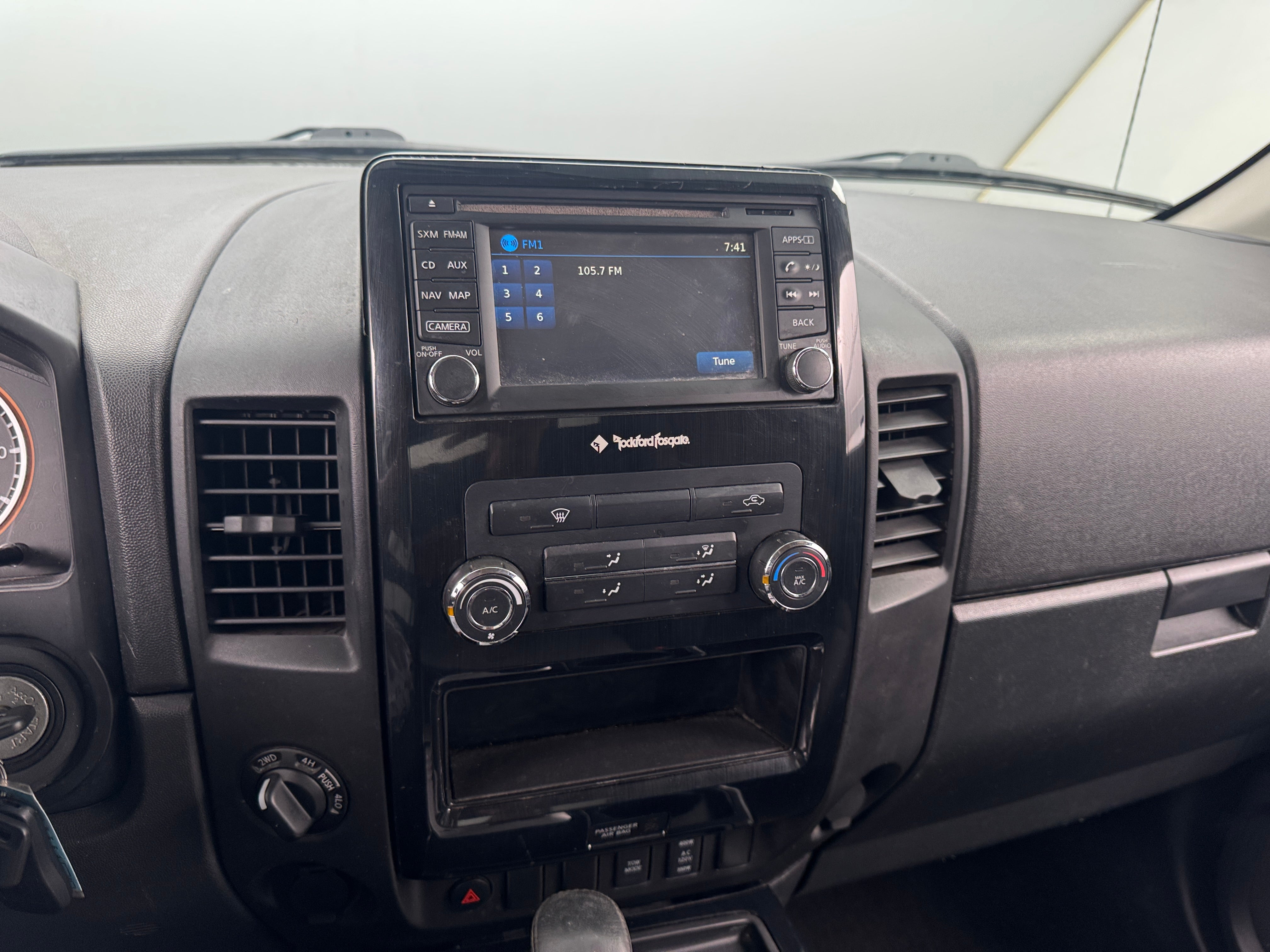 Thumbnail: 2015 Nissan Titan - 4