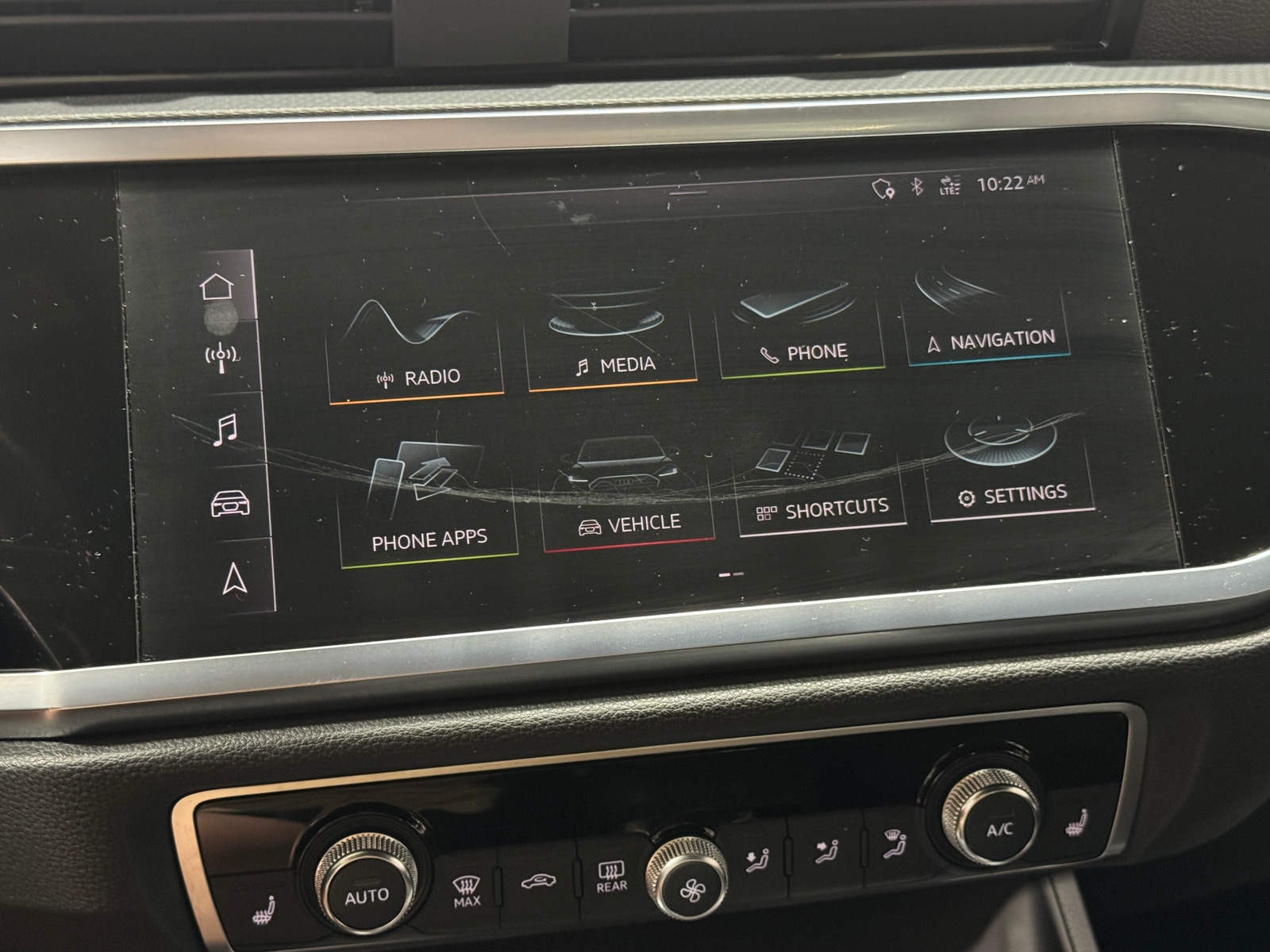 Thumbnail: 2019 Audi Q3 - 3