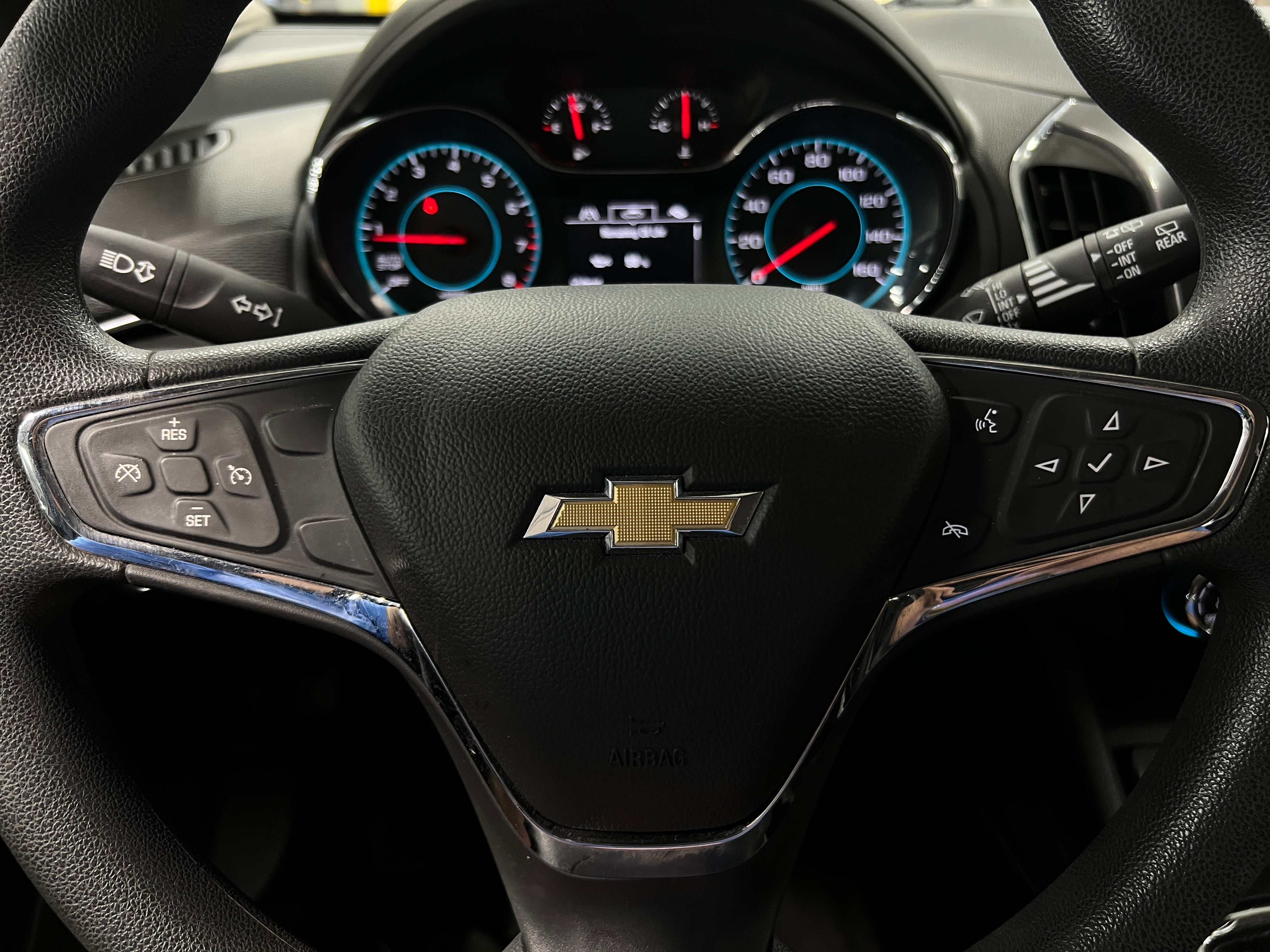 Thumbnail: 2017 Chevrolet Cruze - 5