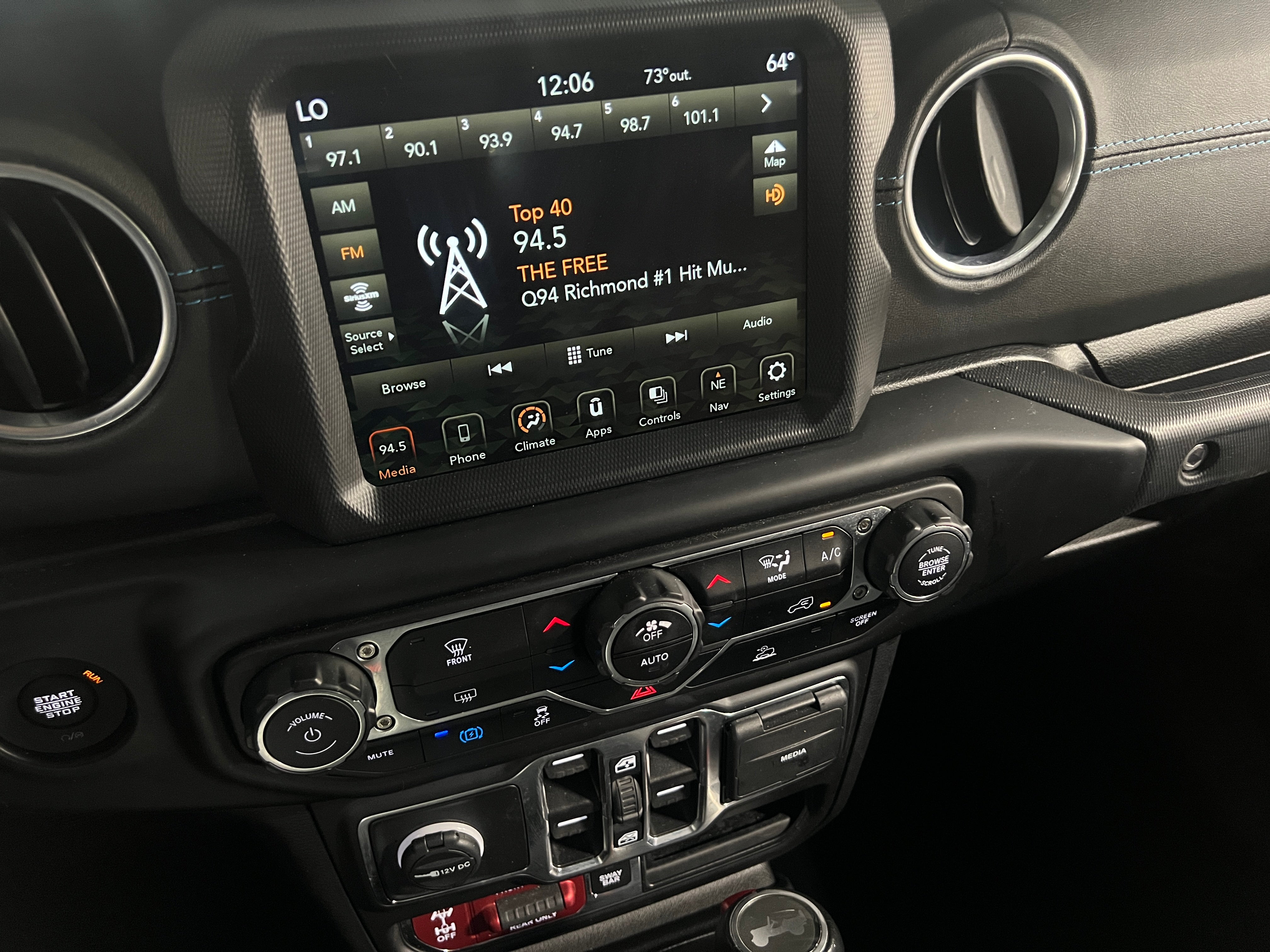 Thumbnail: 2022 Jeep Wrangler - 3