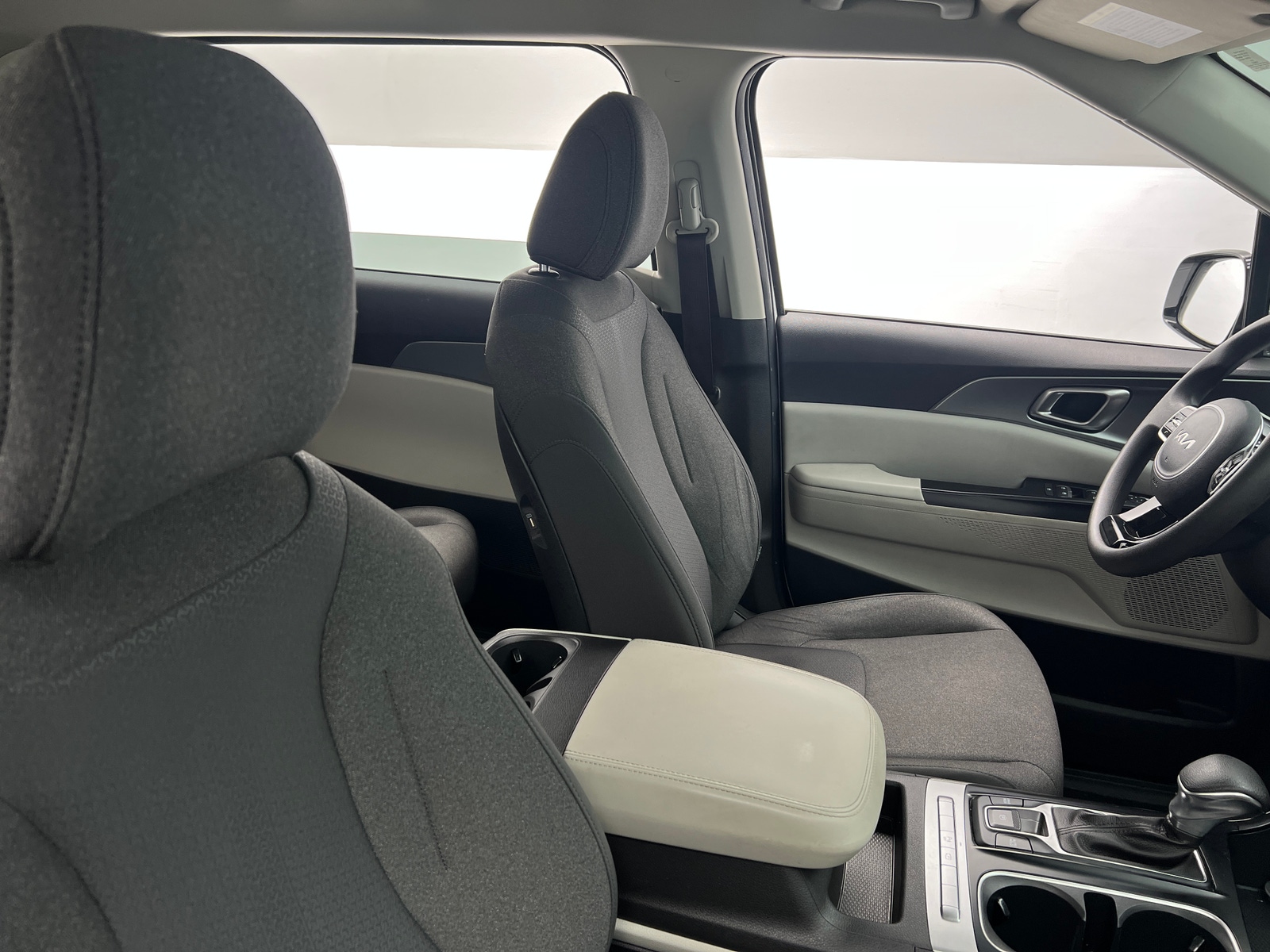 Thumbnail: 2022 Kia Carnival - 2