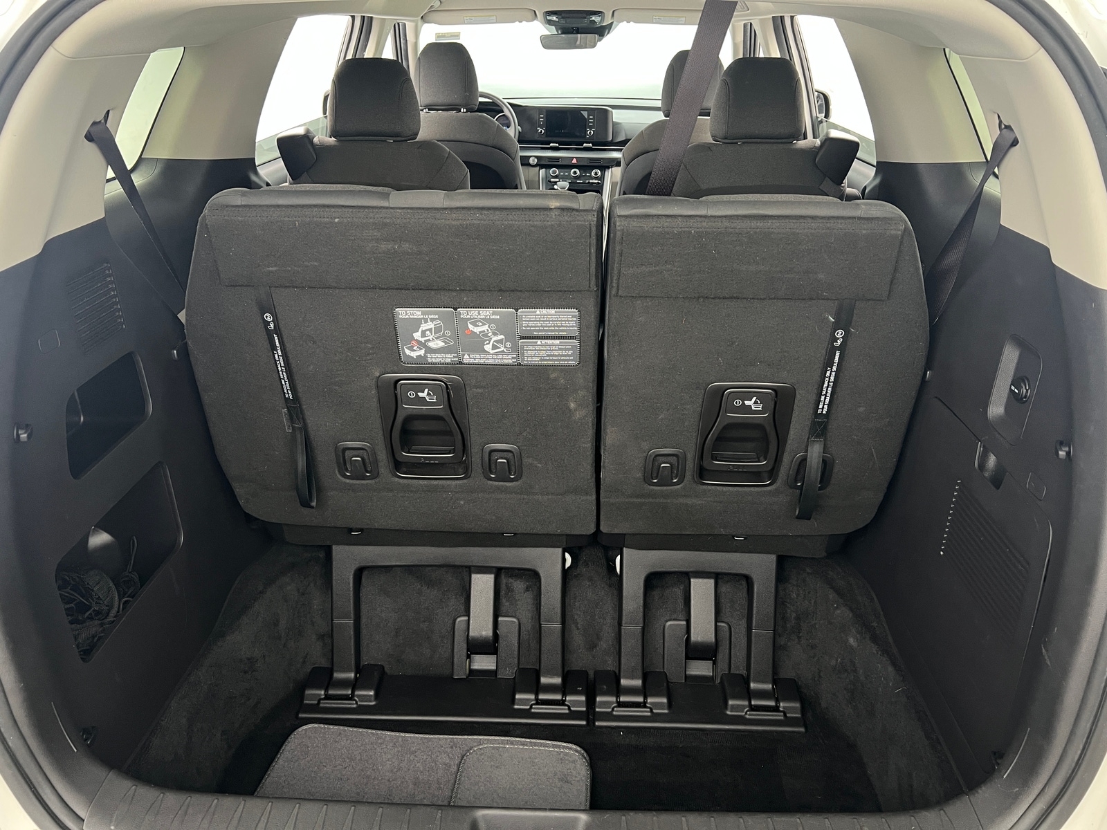 Thumbnail: 2022 Kia Carnival - 7