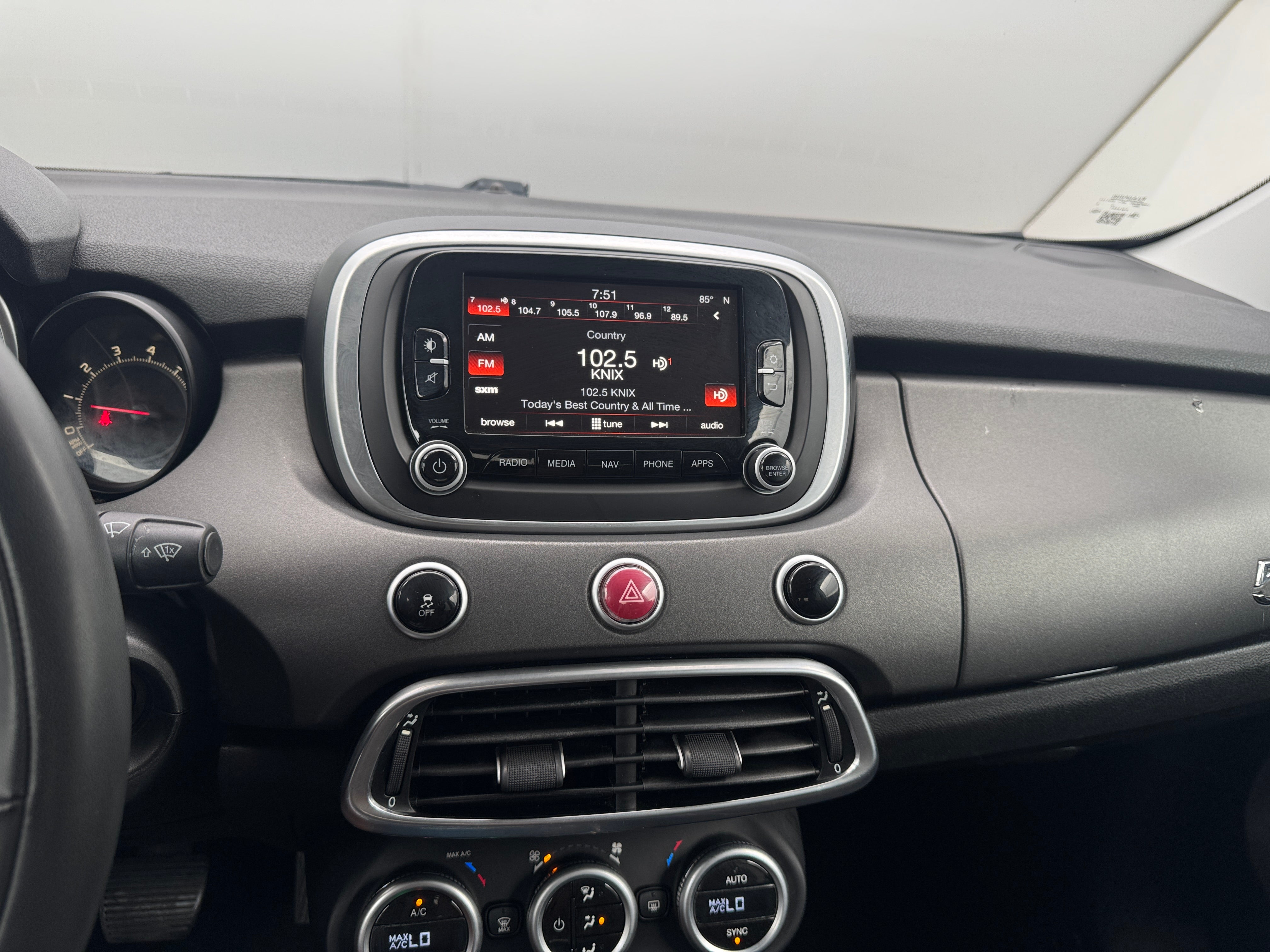 Thumbnail: 2017 Fiat 500X - 4