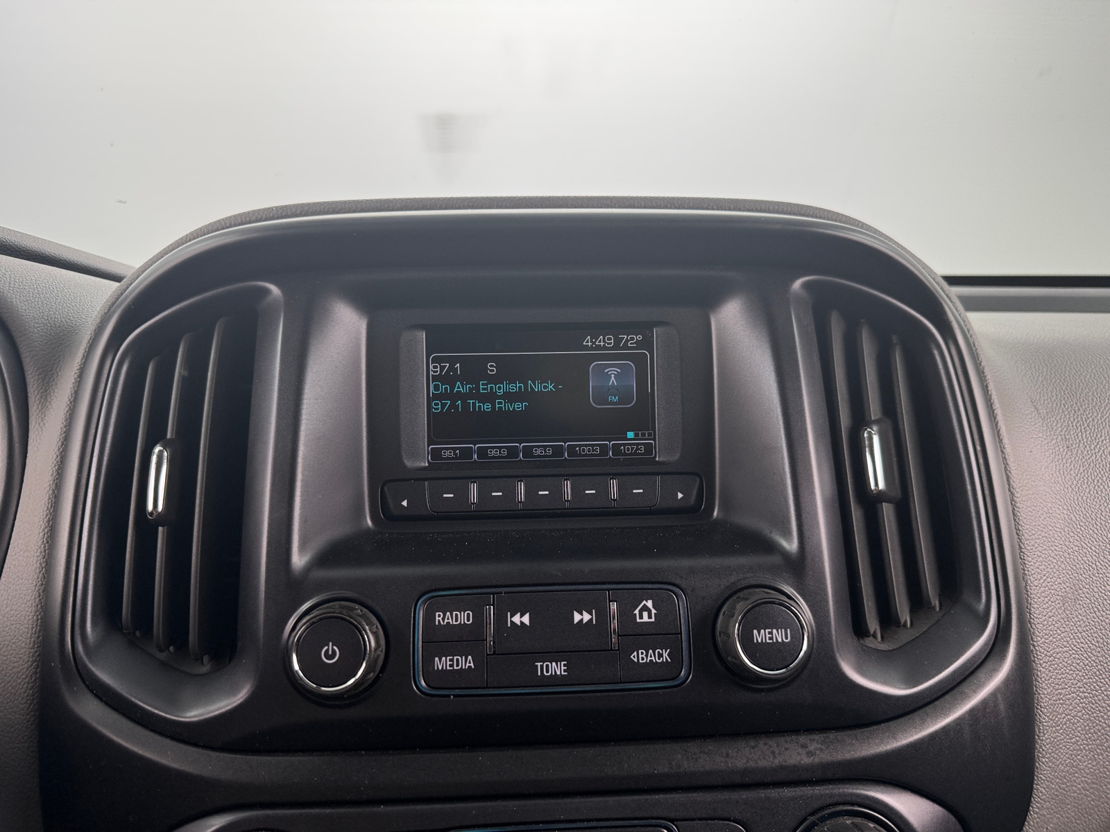 Thumbnail: 2017 Chevrolet Colorado - 4