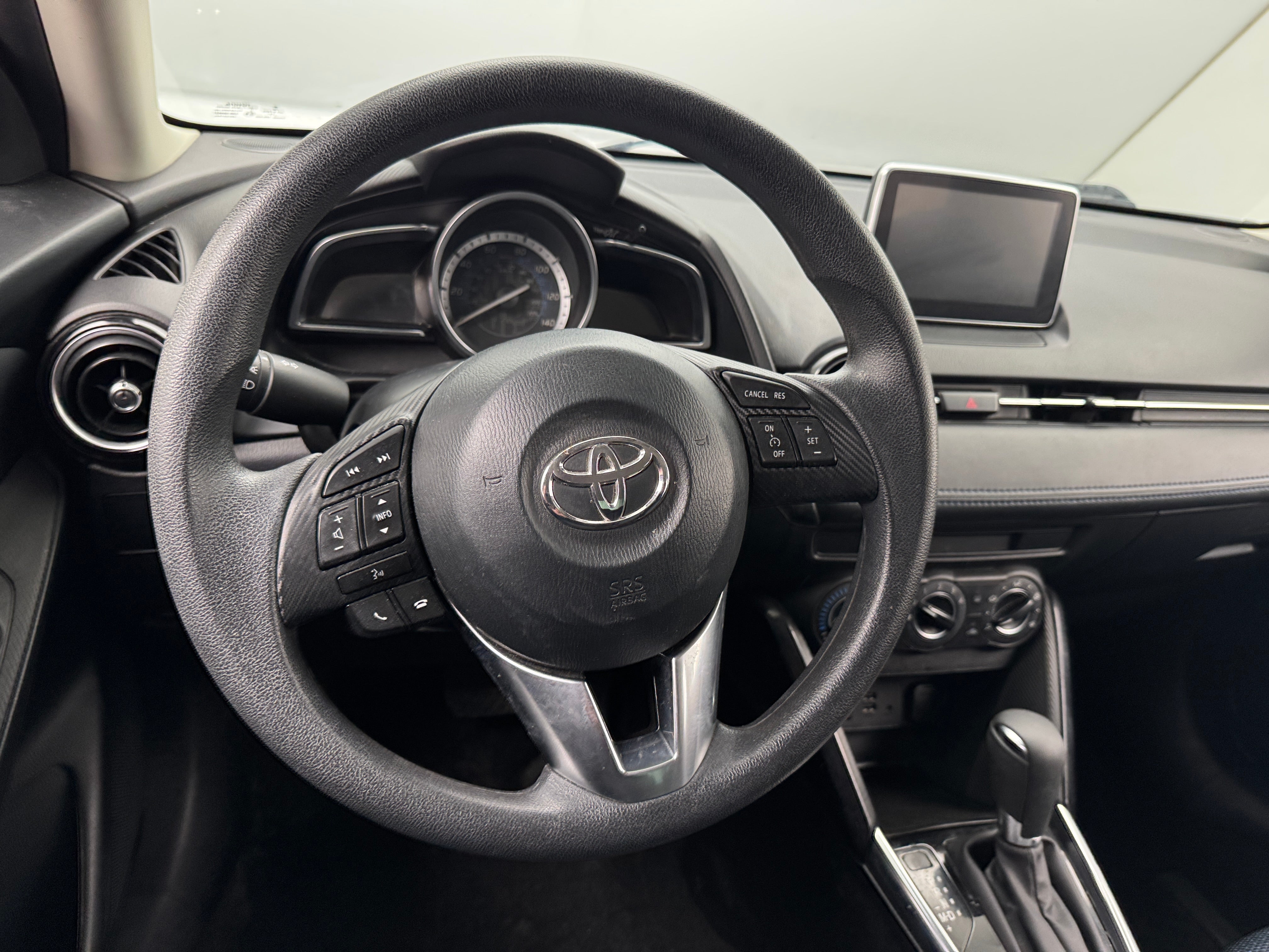 Thumbnail: 2017 Toyota Yaris iA - 5