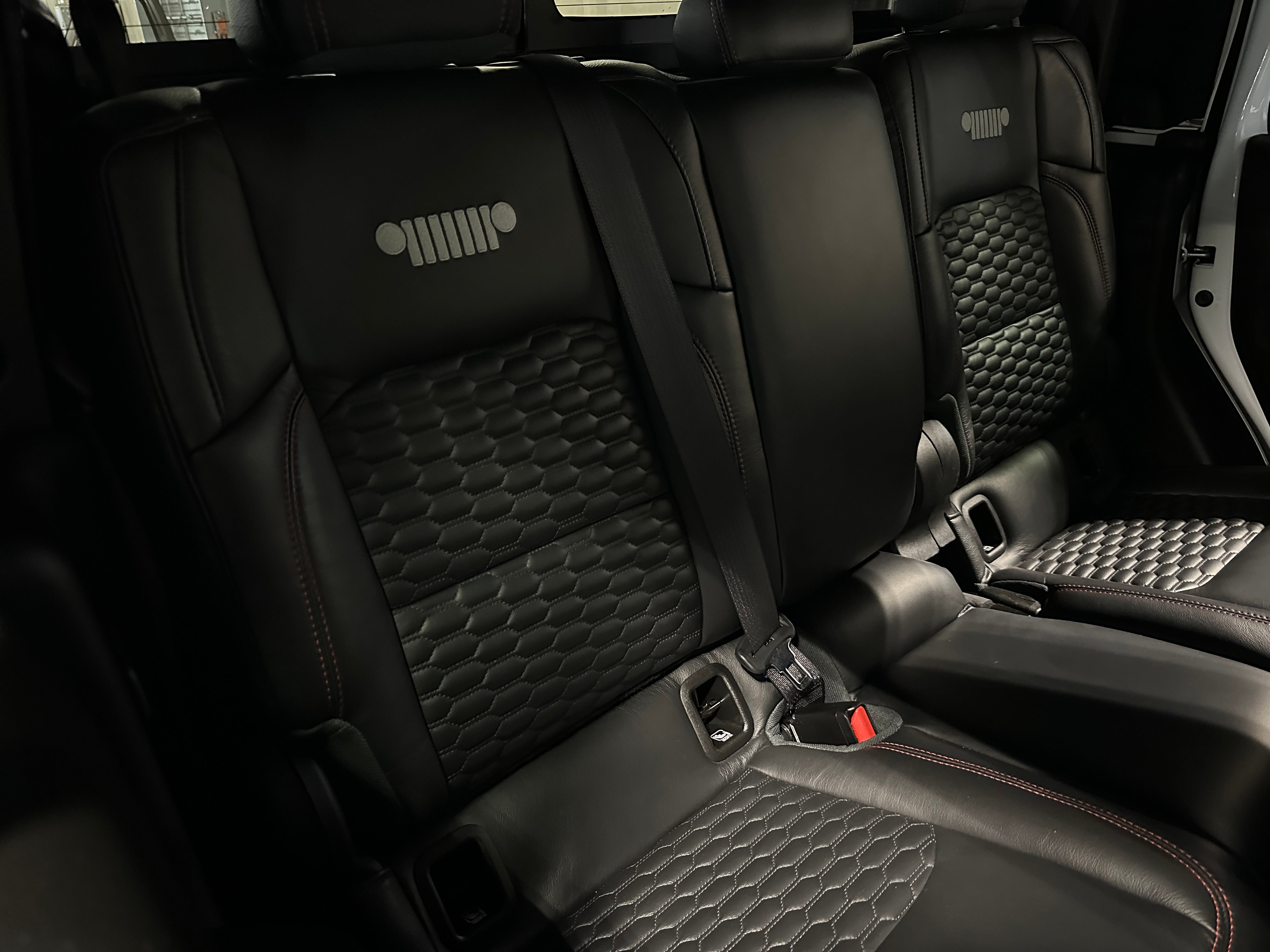 Thumbnail: 2023 Jeep Gladiator - 5