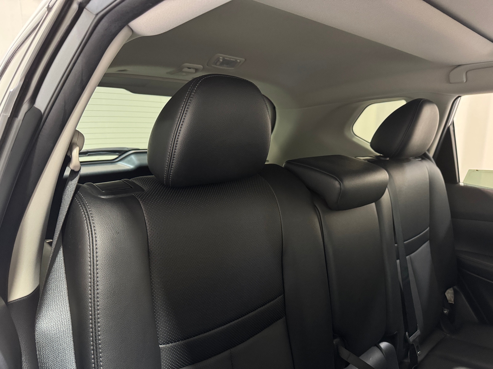 Thumbnail: 2017 Nissan Rogue - 5