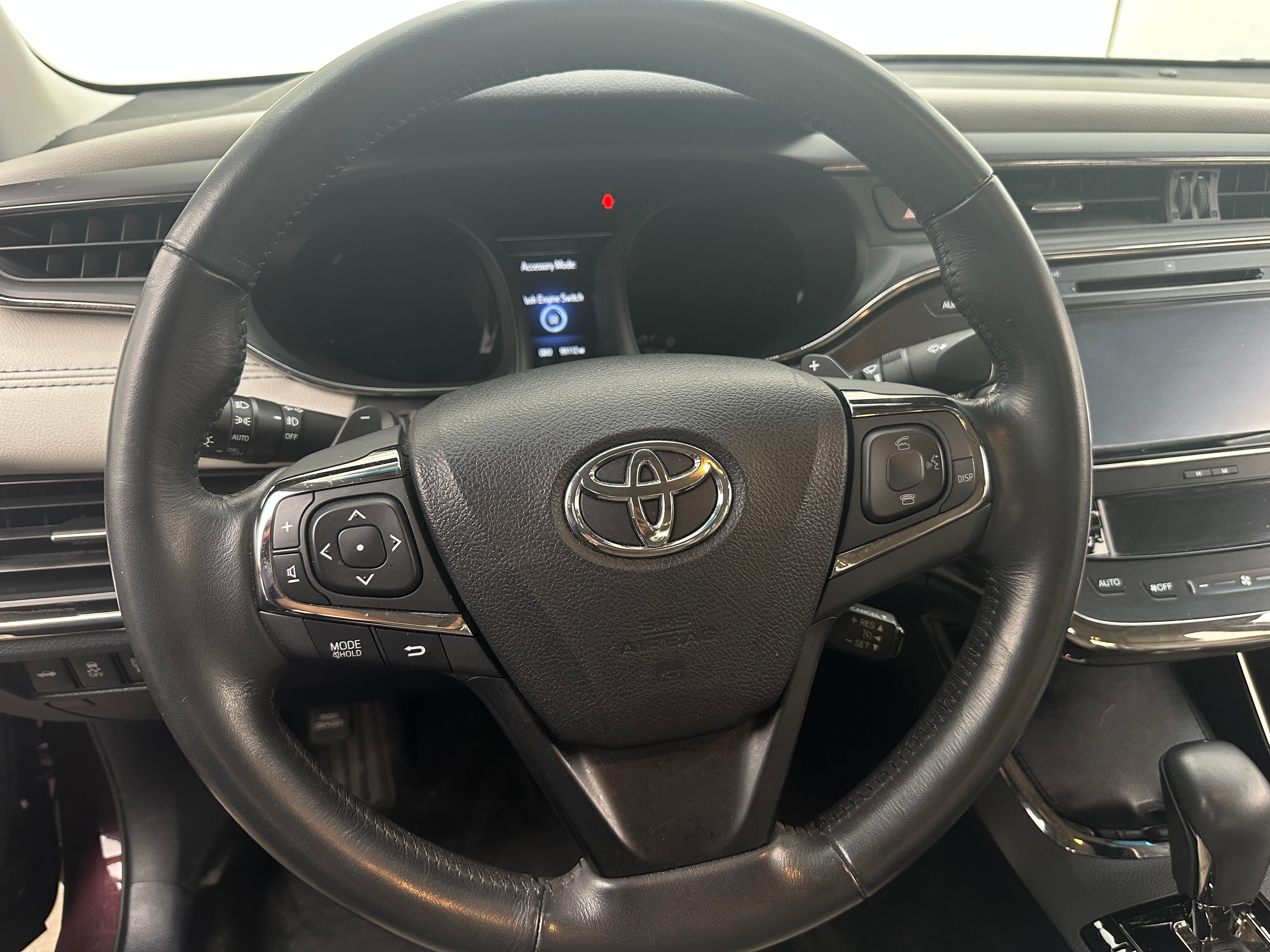Thumbnail: 2015 Toyota Avalon - 4