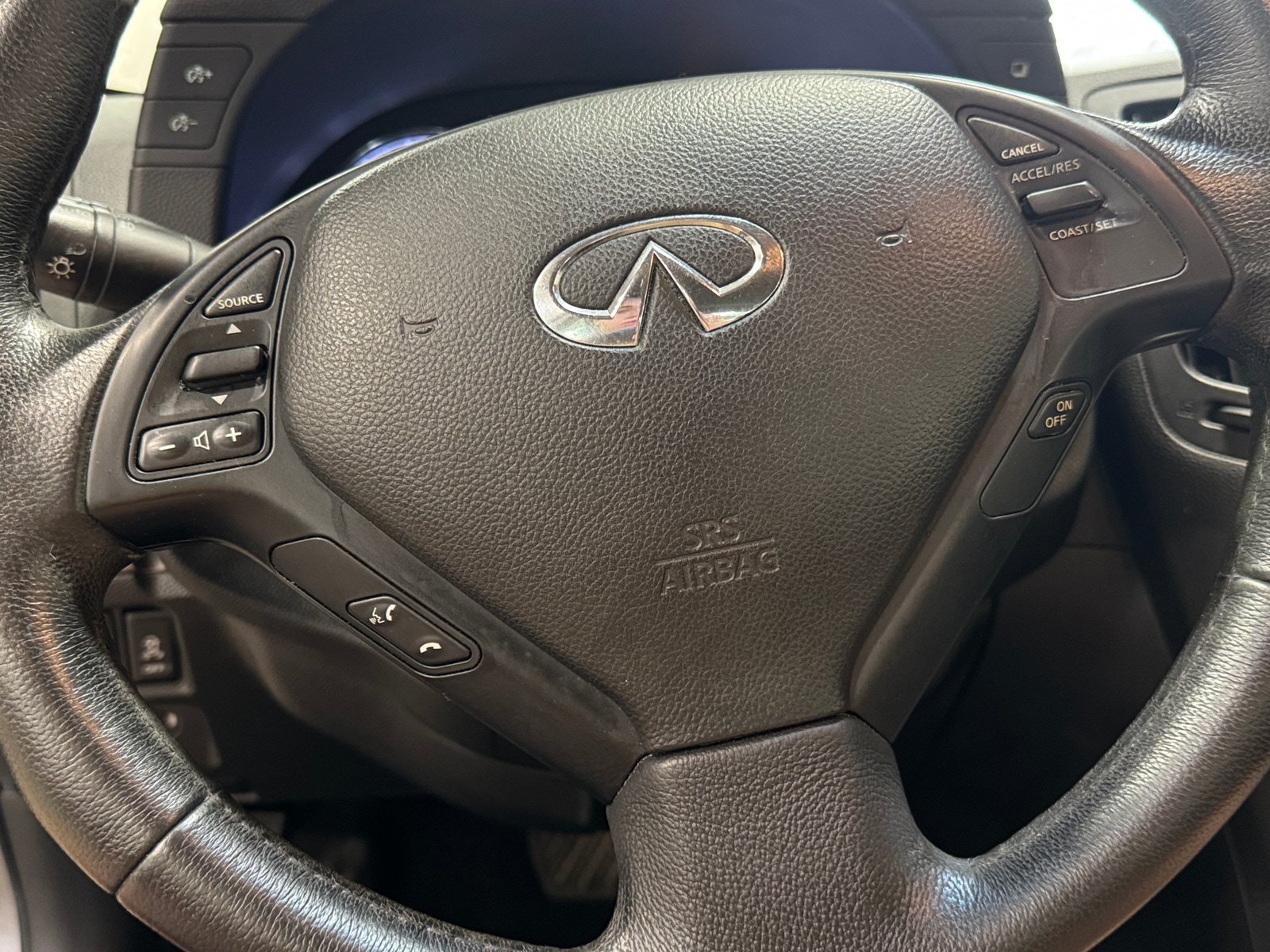 Thumbnail: 2012 INFINITI G37 - 4