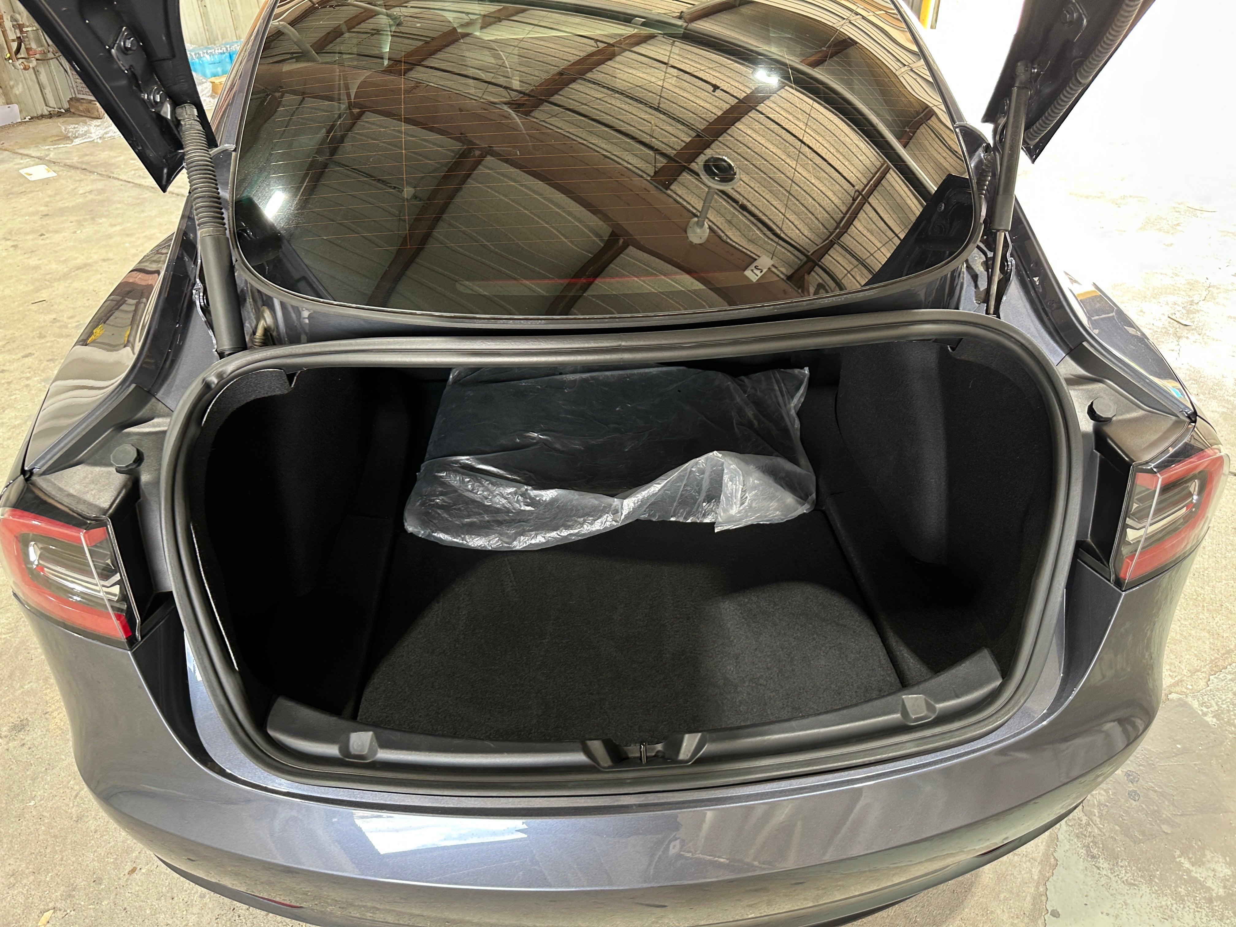 Thumbnail: 2023 Tesla Model 3 - 6