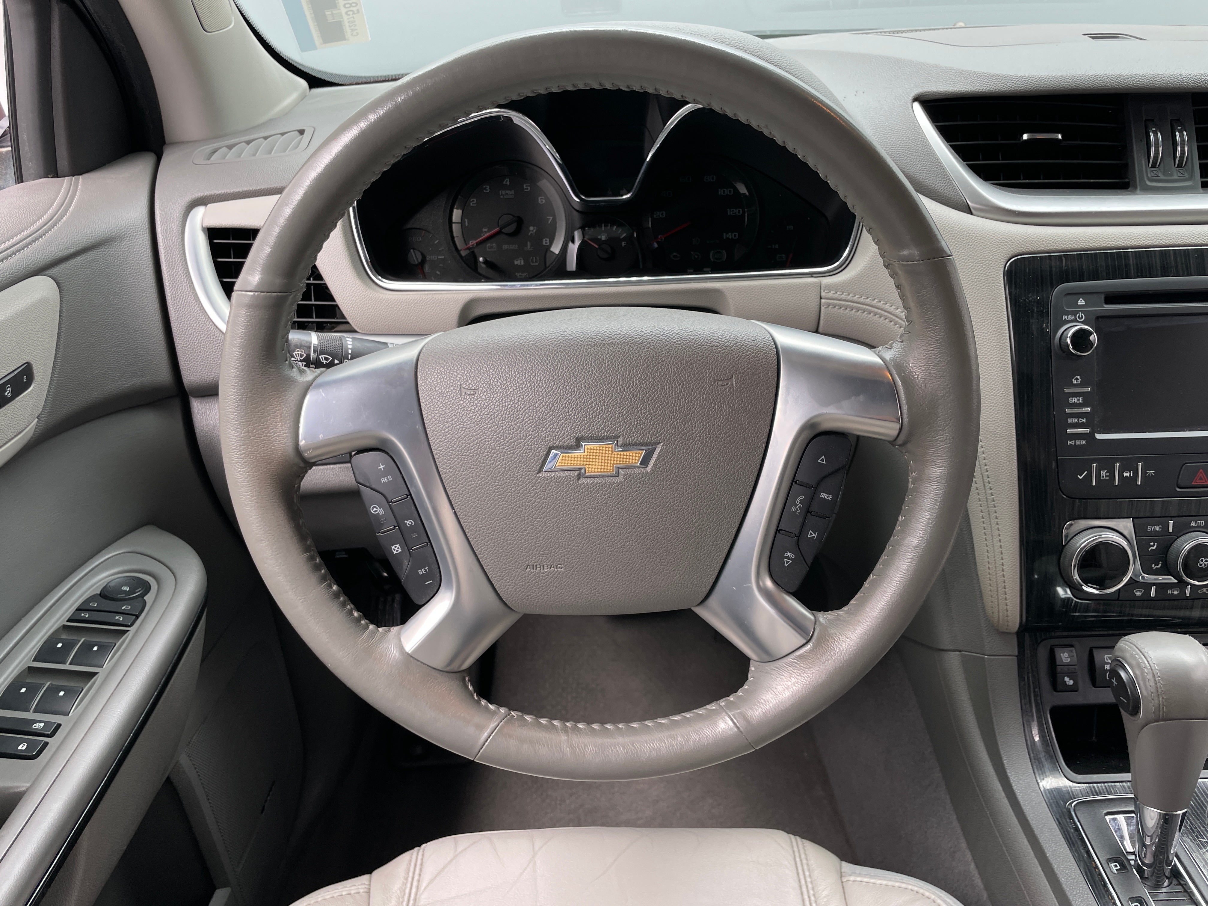Thumbnail: 2015 Chevrolet Traverse - 4