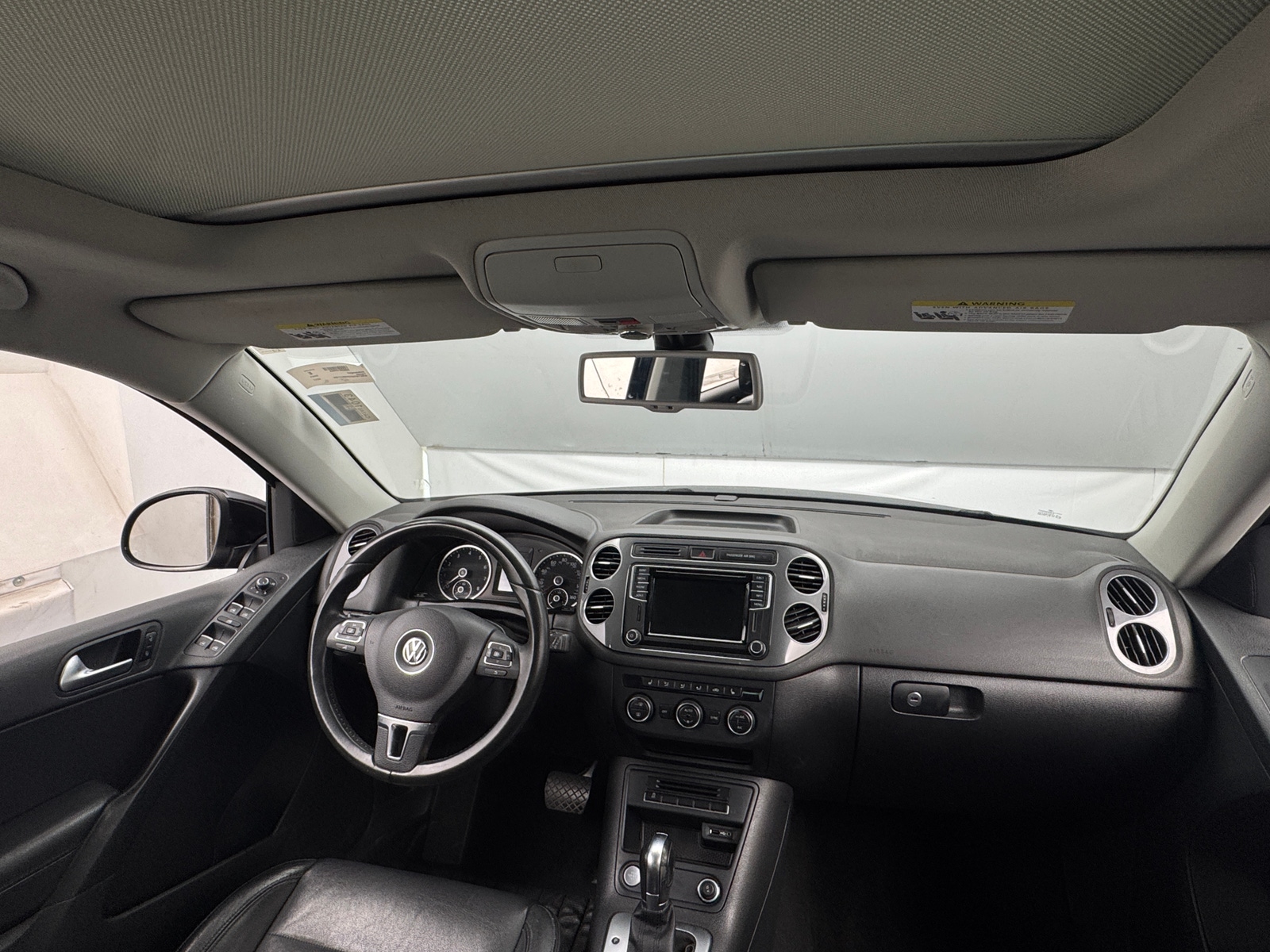 Thumbnail: 2017 Volkswagen Tiguan - 2