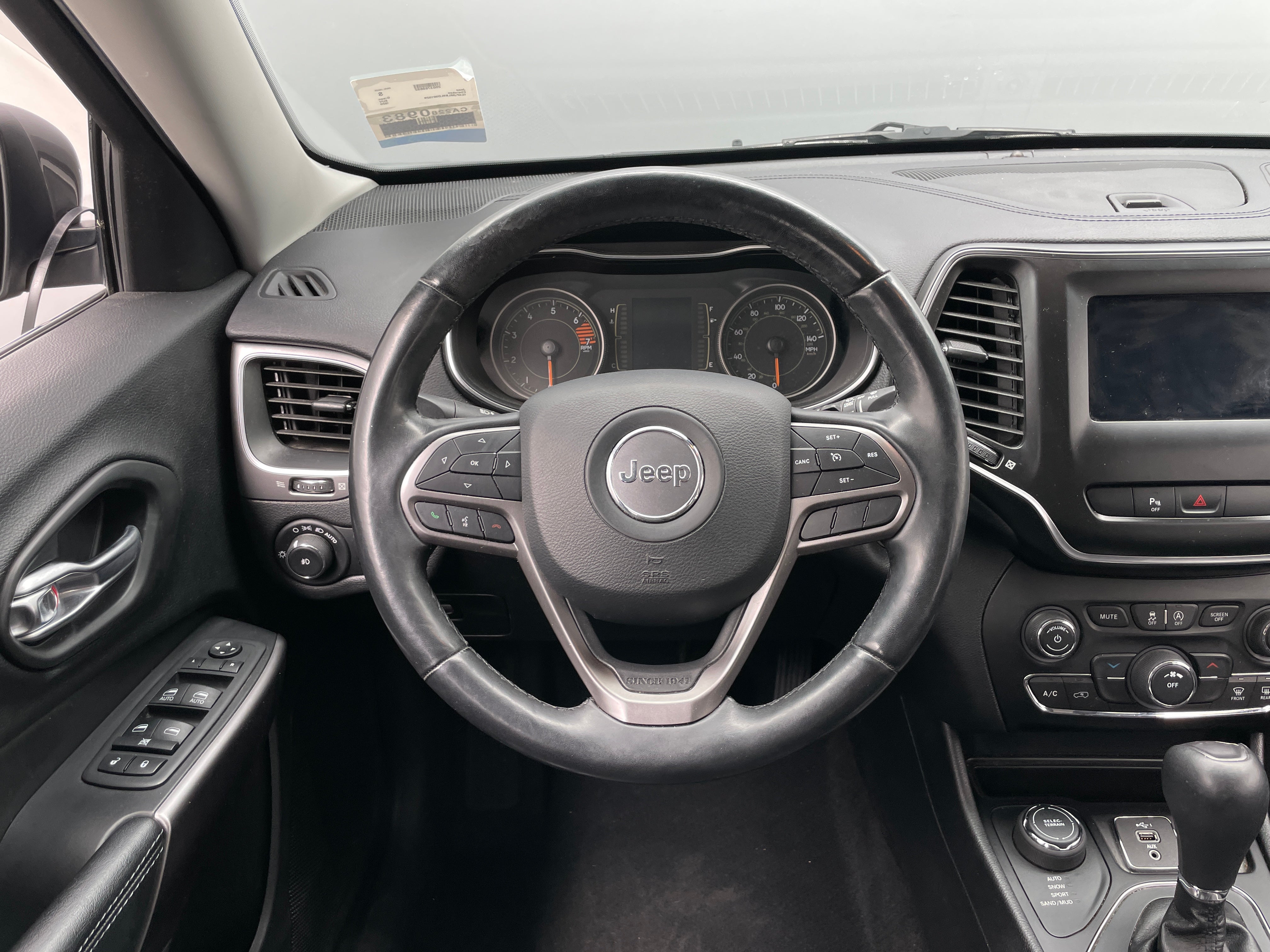 Thumbnail: 2020 Jeep Cherokee - 4