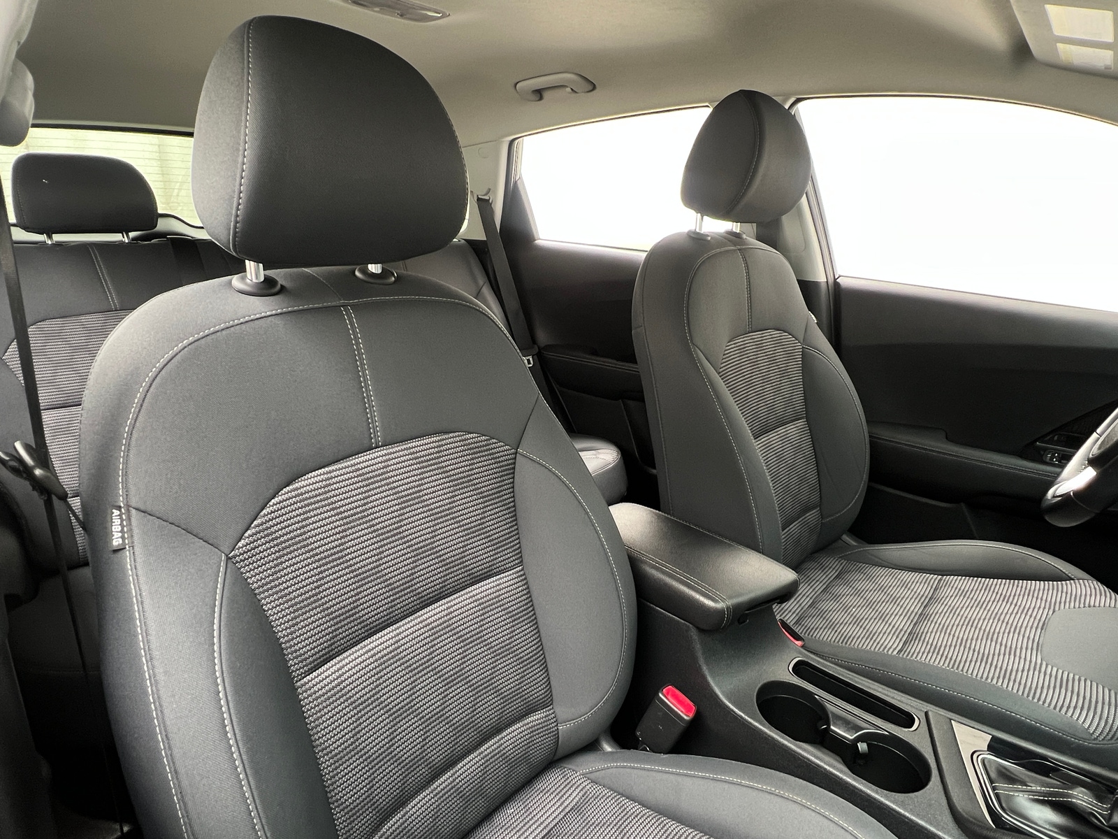 Thumbnail: 2020 Kia Niro - 2