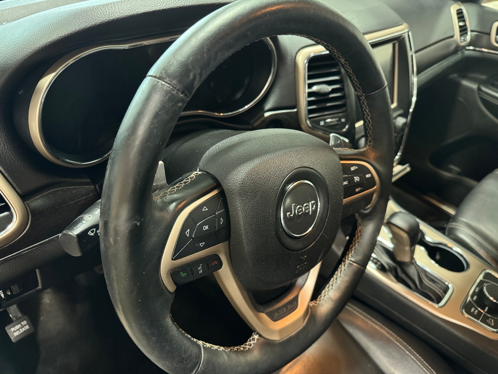 Thumbnail: 2017 Jeep Grand Cherokee - 3