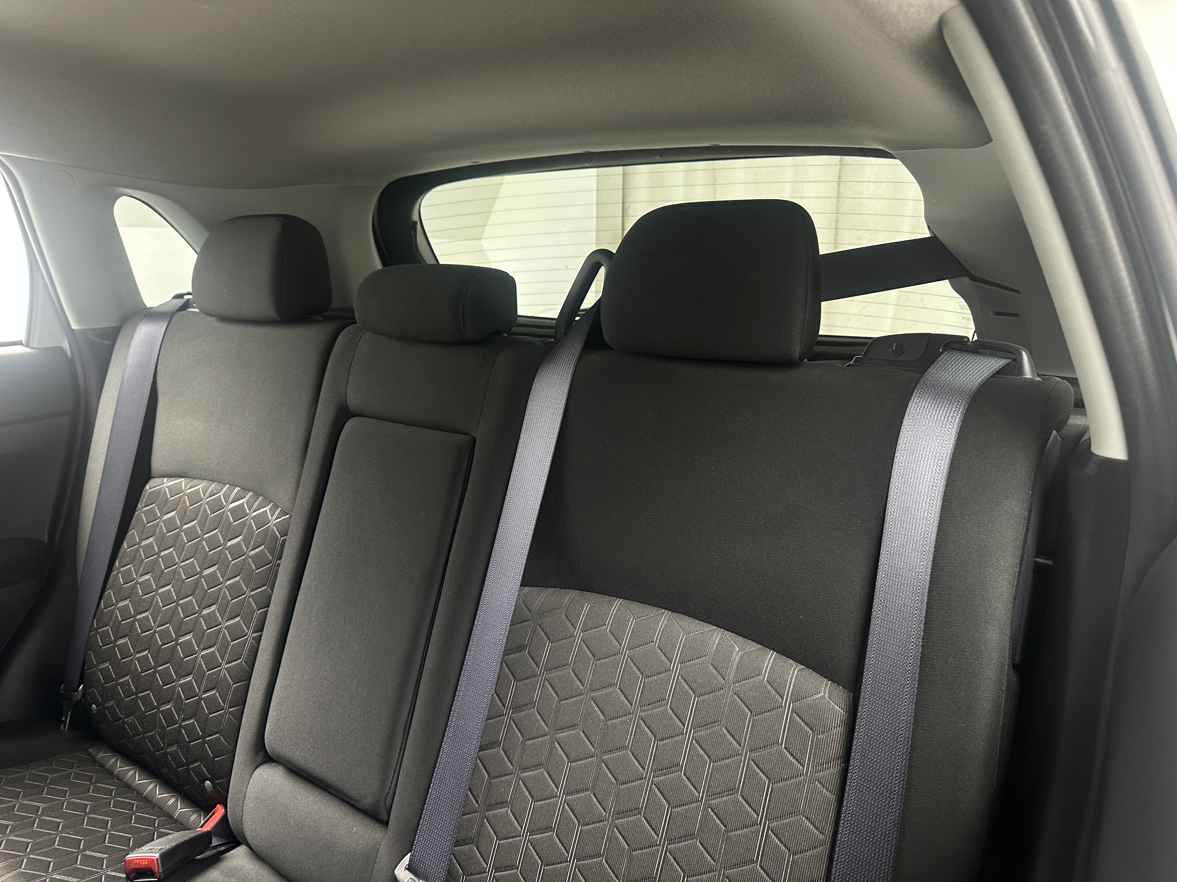 Thumbnail: 2023 Mitsubishi Outlander Sport - 6
