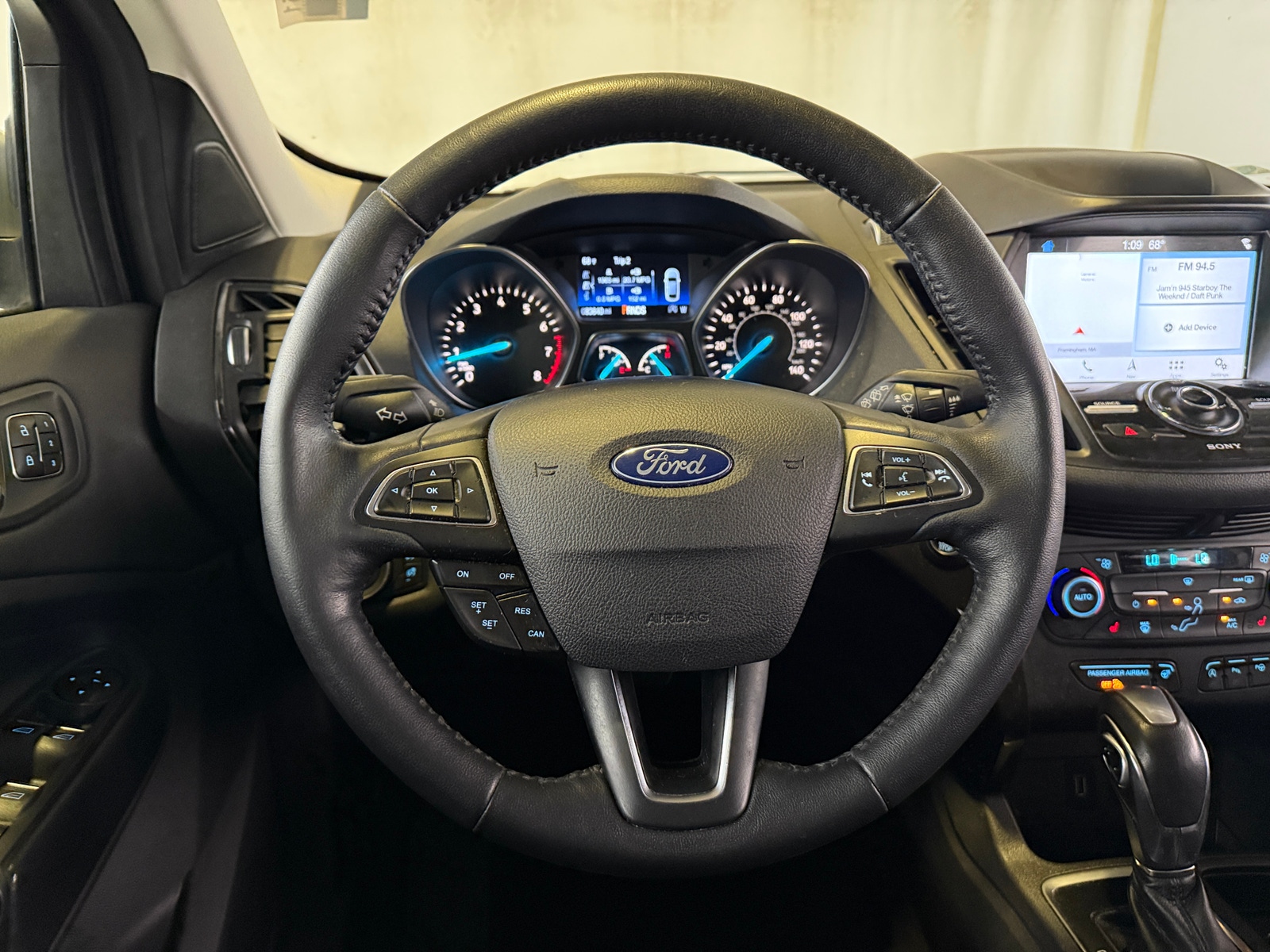Thumbnail: 2019 Ford Escape - 4