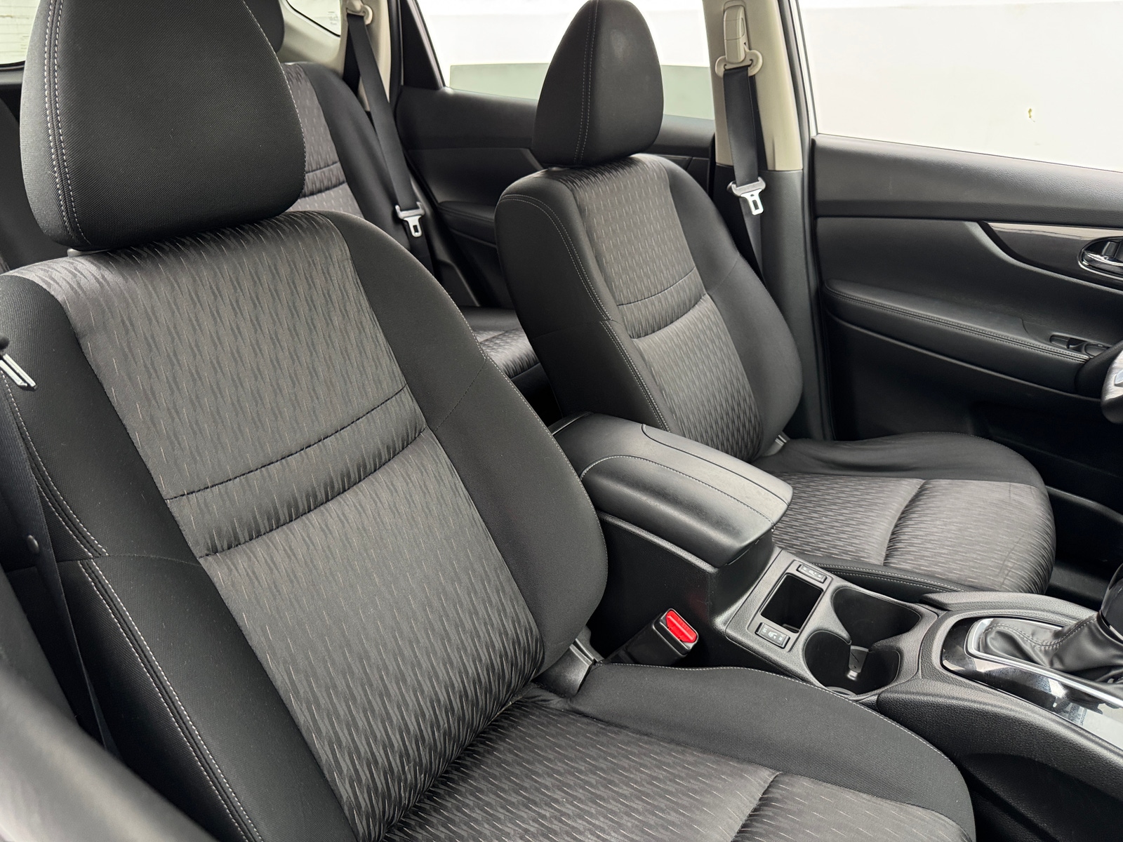 Thumbnail: 2018 Nissan Rogue - 2