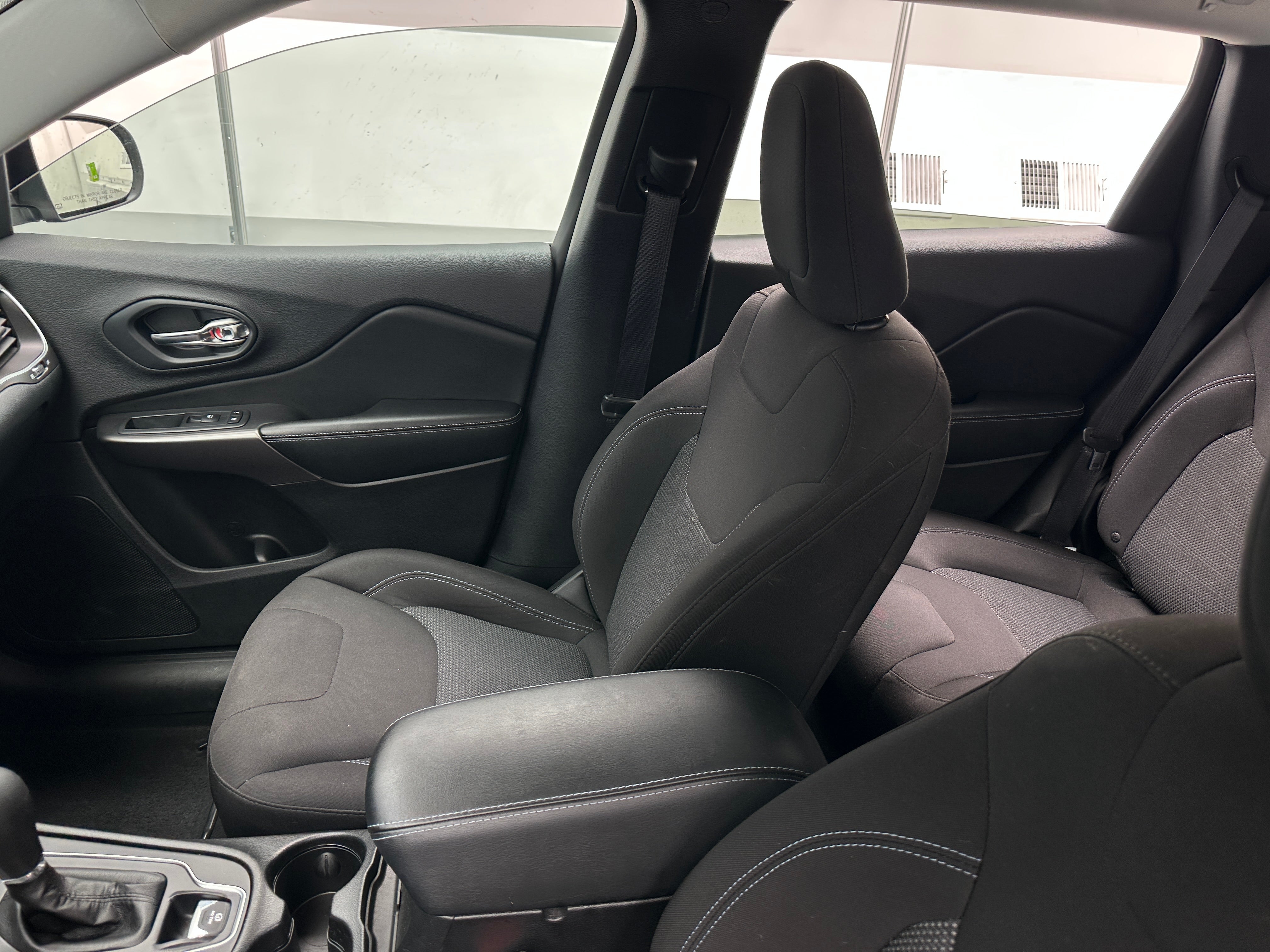 Thumbnail: 2019 Jeep Cherokee - 2