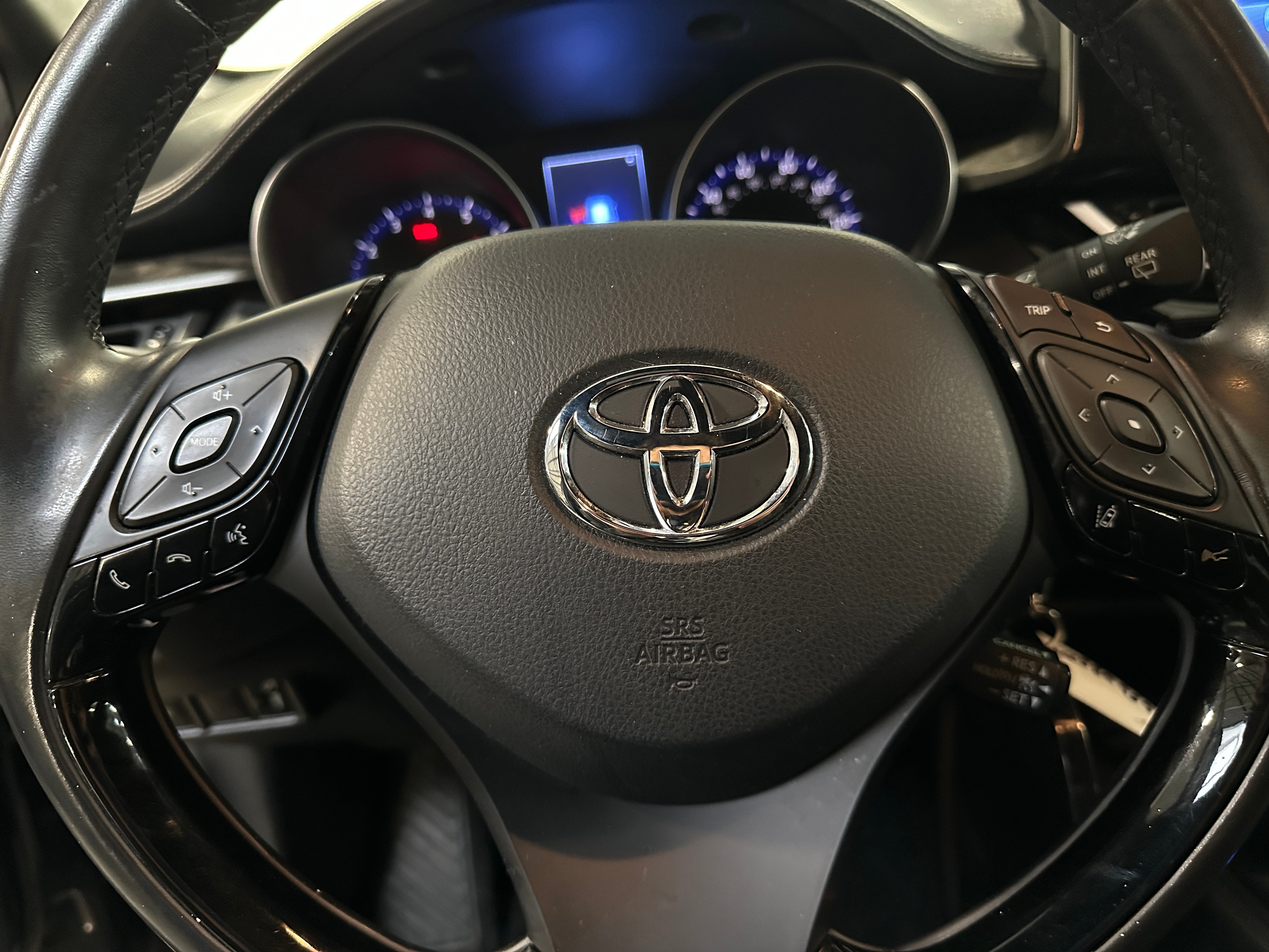 Thumbnail: 2018 Toyota C-HR - 5