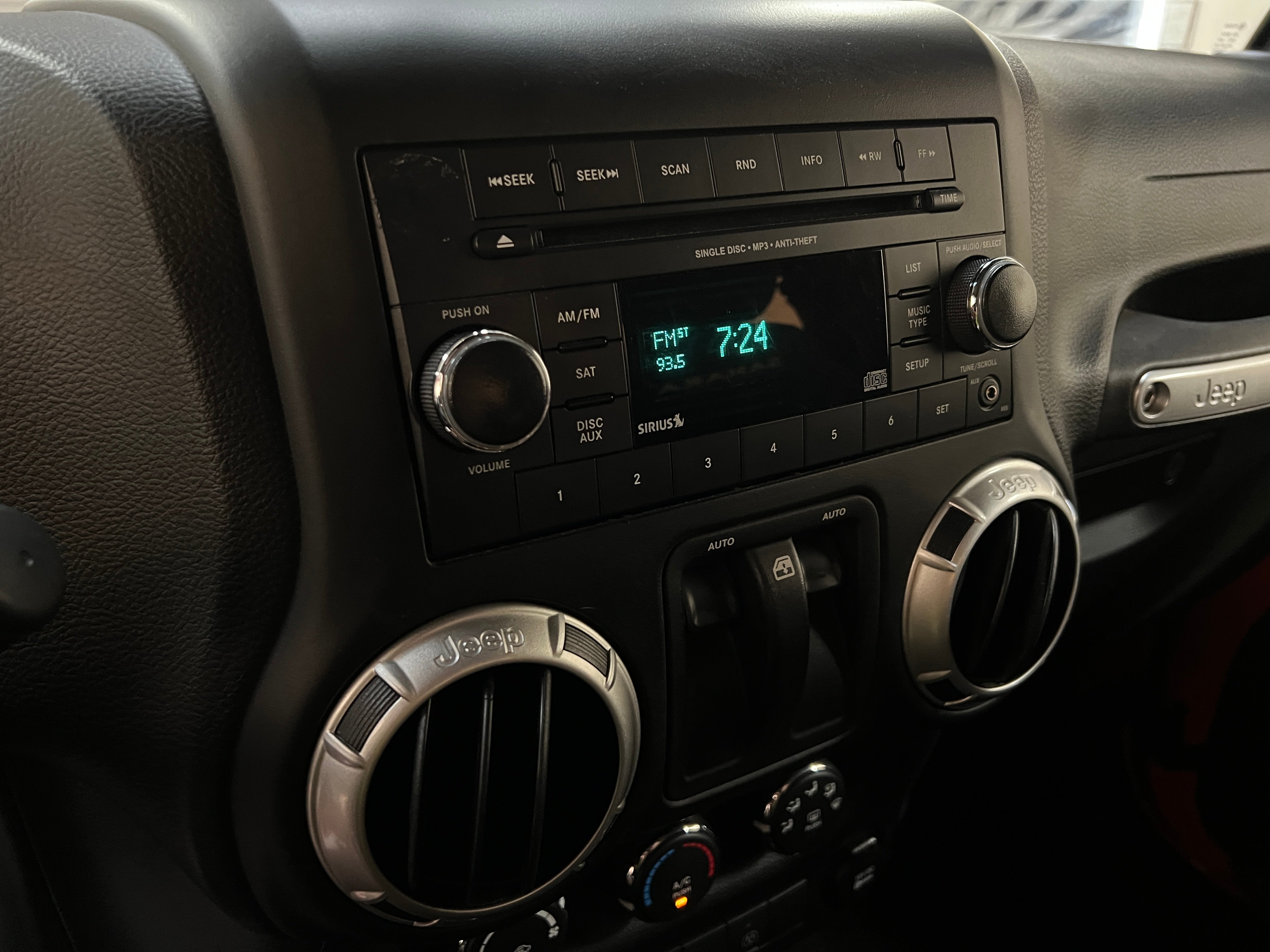 Thumbnail: 2015 Jeep Wrangler - 4