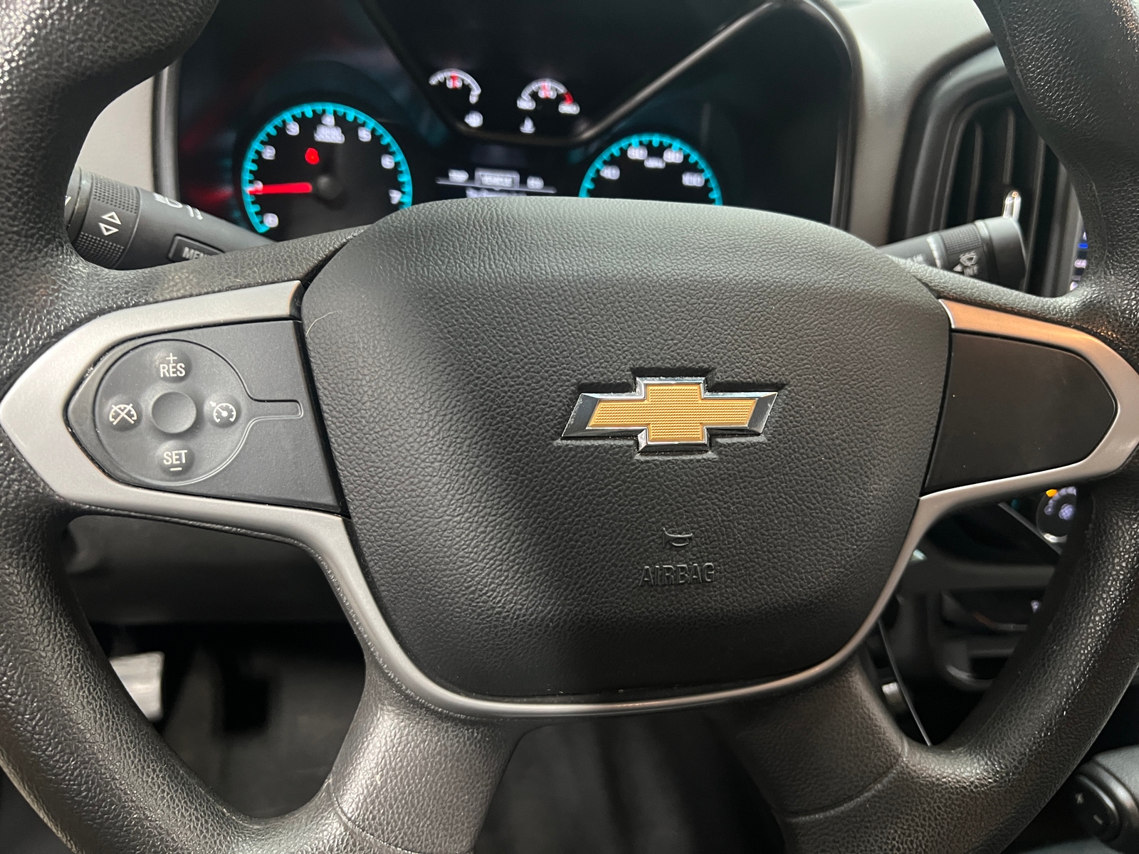 Thumbnail: 2021 Chevrolet Colorado - 5