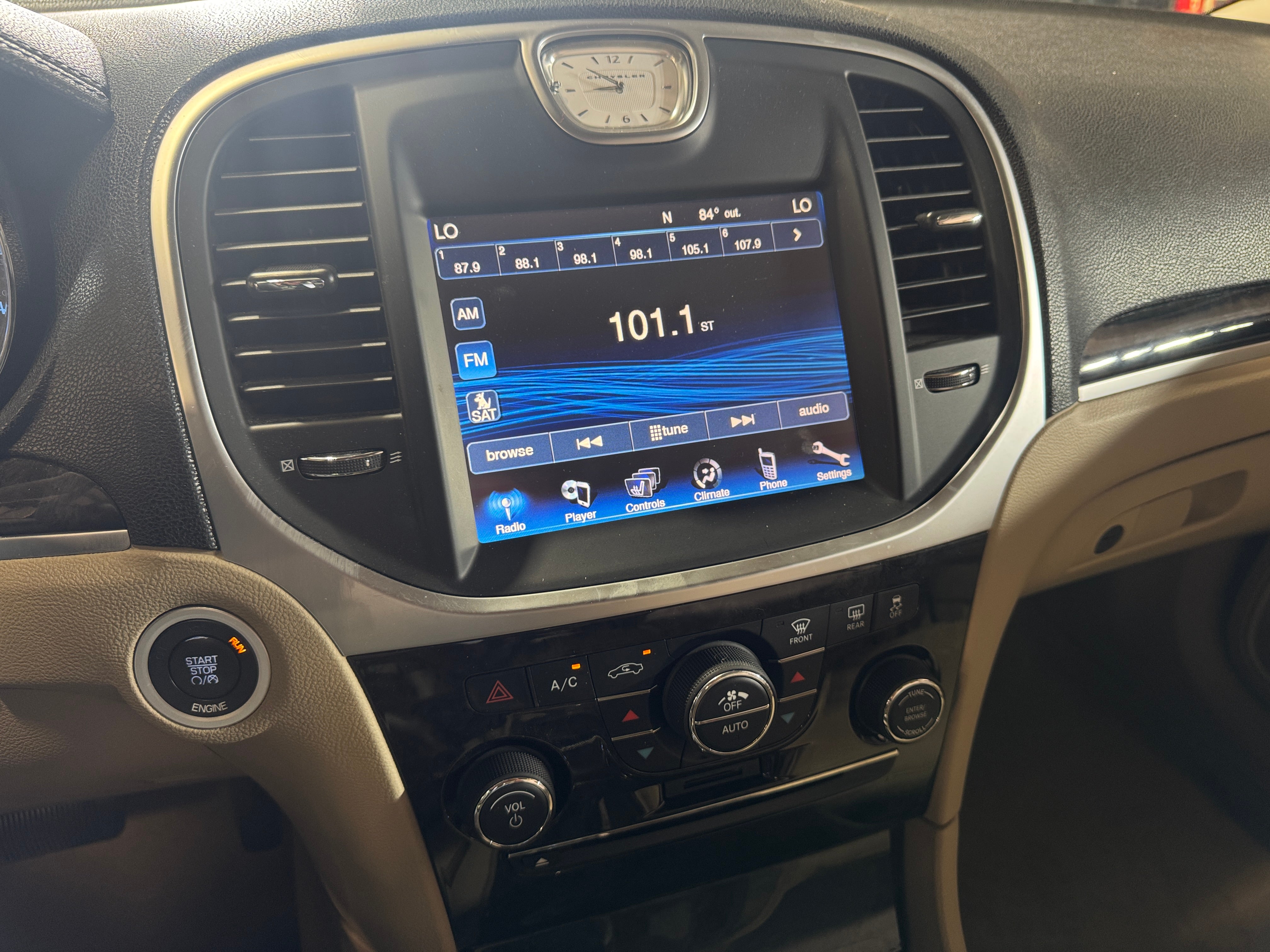 Thumbnail: 2014 Chrysler 300 - 3