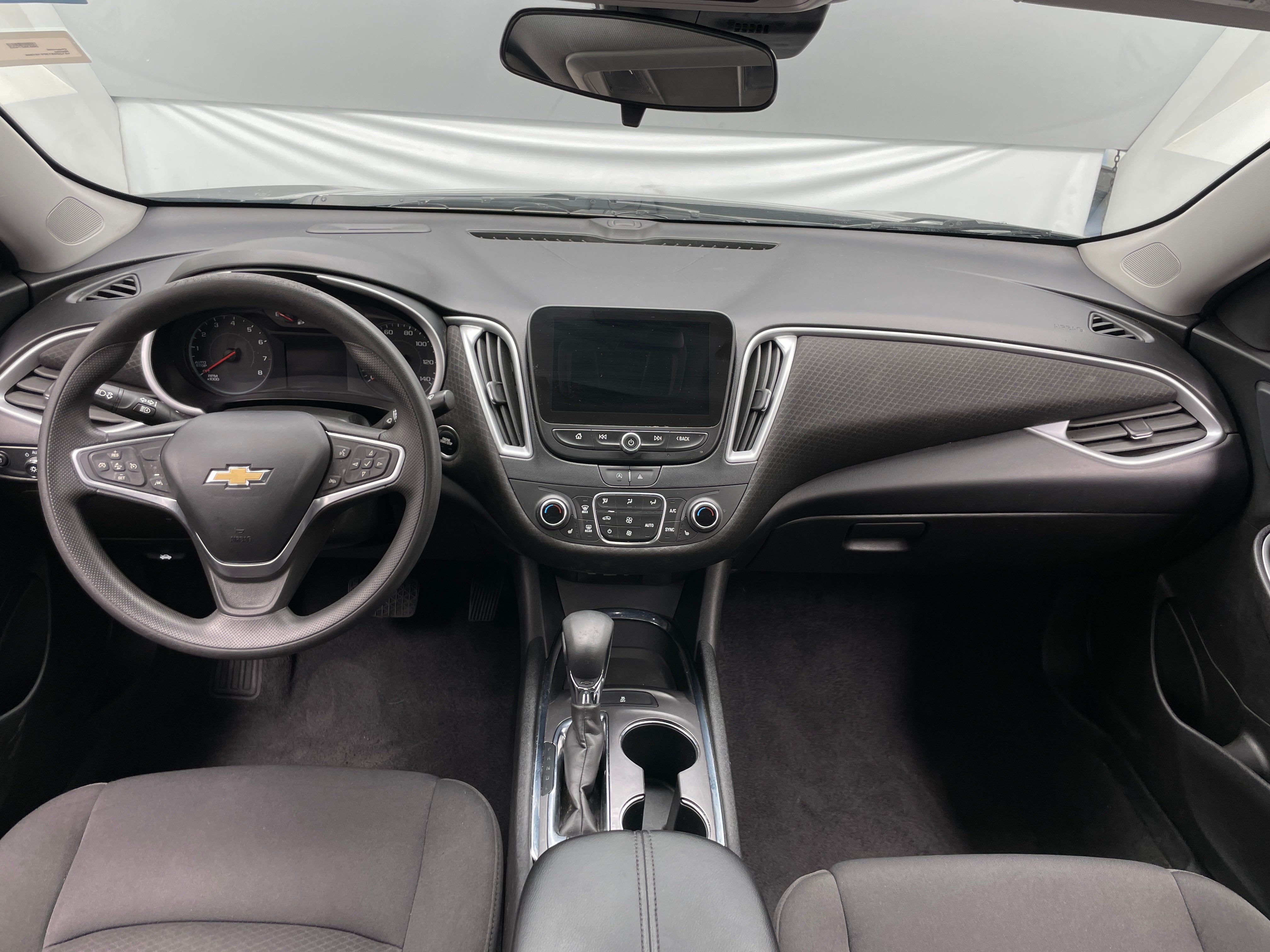 Thumbnail: 2023 Chevrolet Malibu - 3