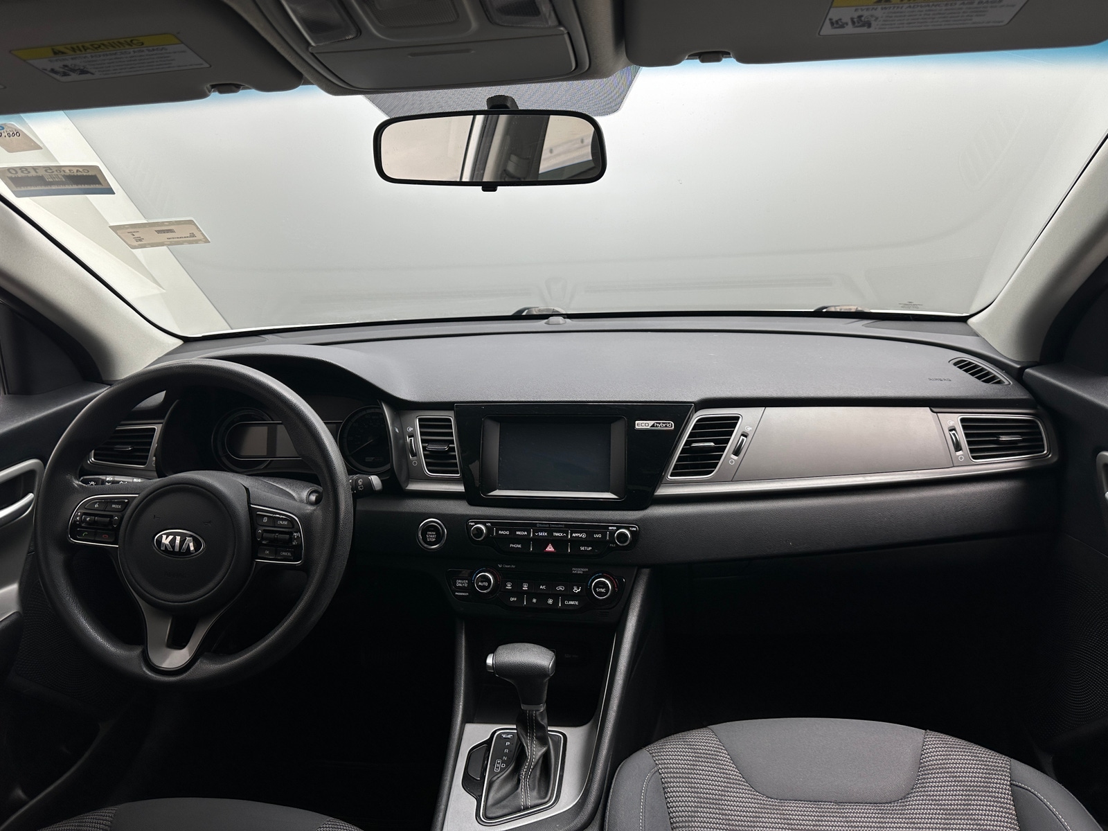 Thumbnail: 2018 Kia Niro - 3