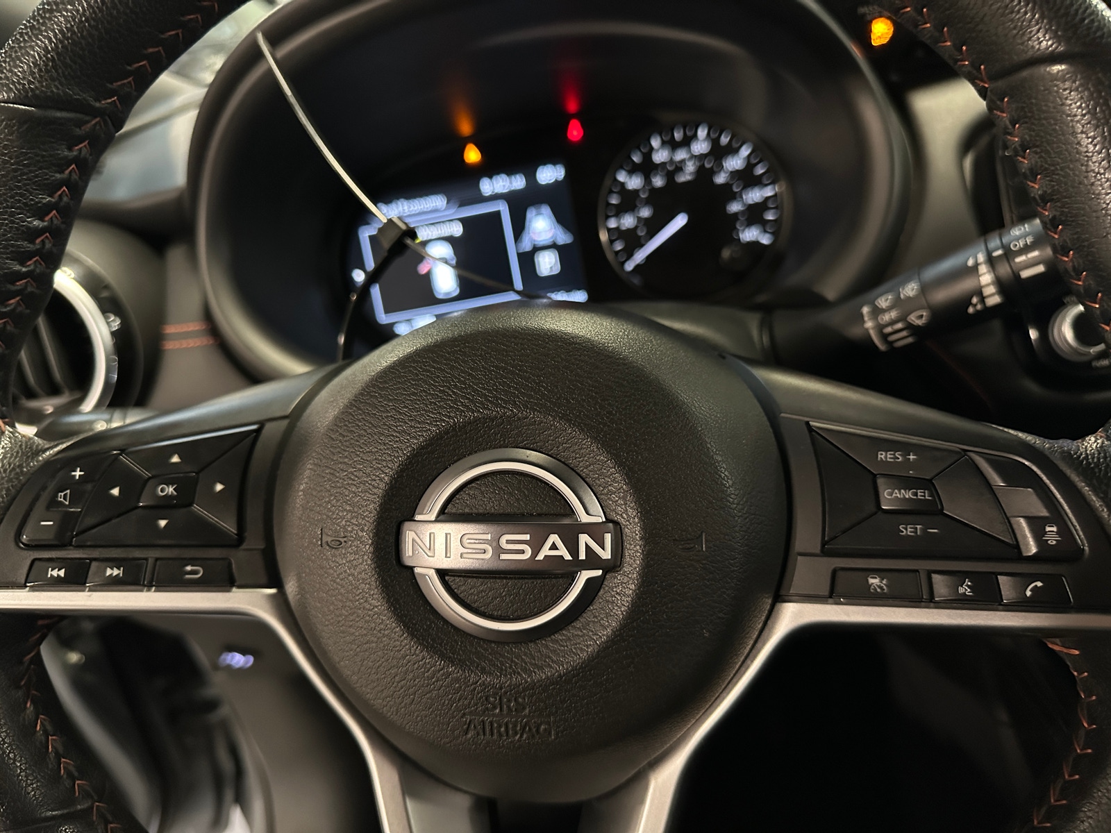 Thumbnail: 2023 Nissan Kicks - 5