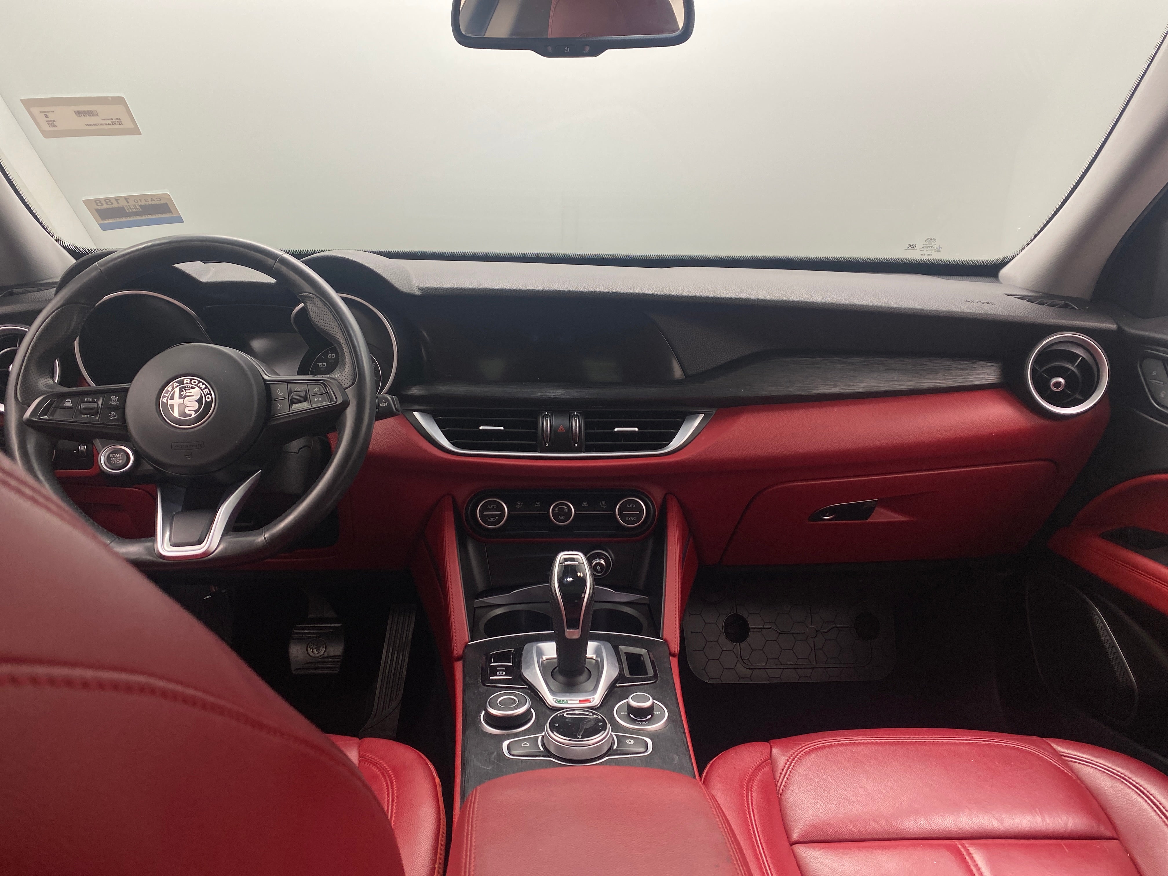 Thumbnail: 2021 Alfa Romeo Stelvio - 2